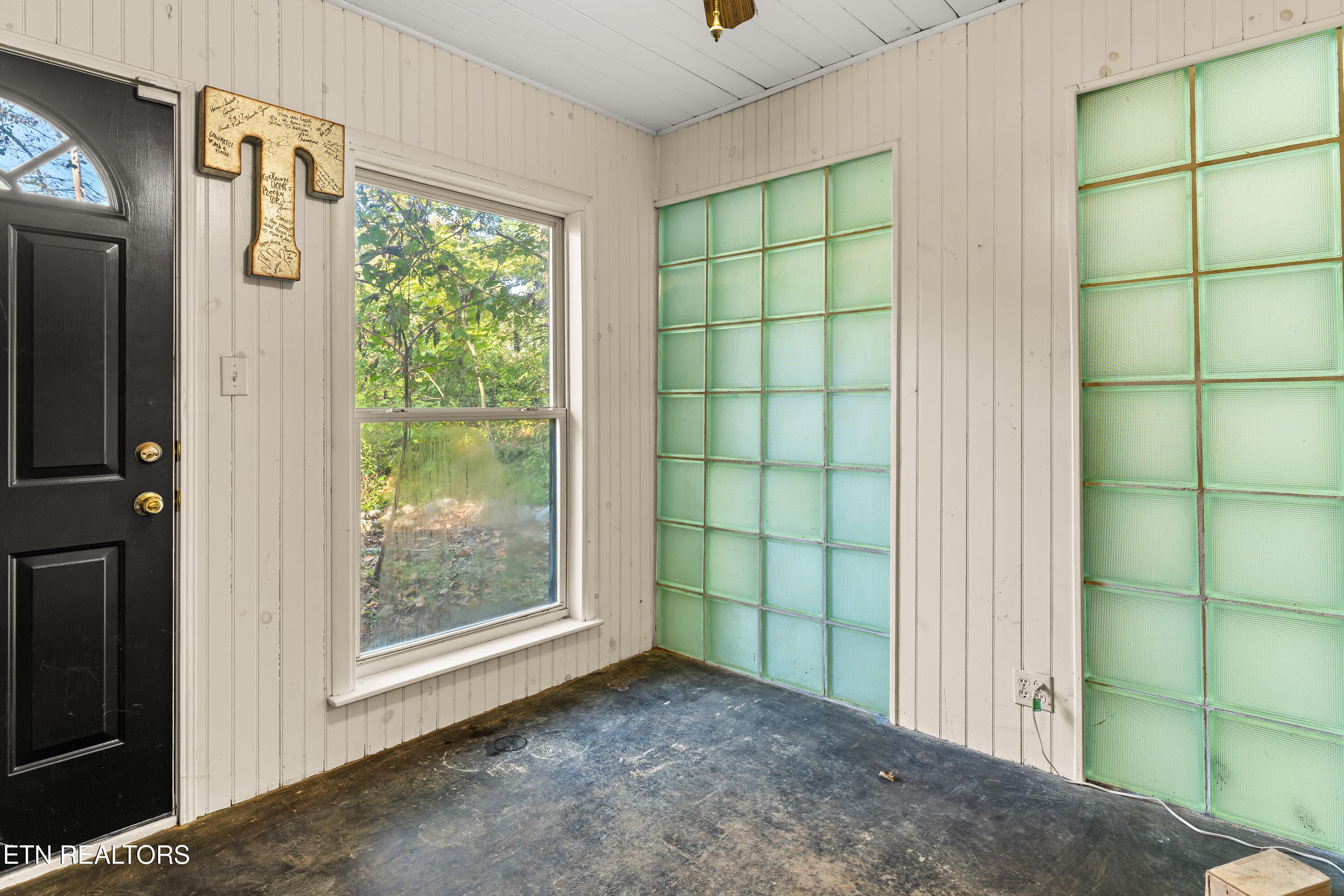 202MapleLoopRd-16 - 202 Maple Loop Rd, Knoxville, TN 37920, Knoxville