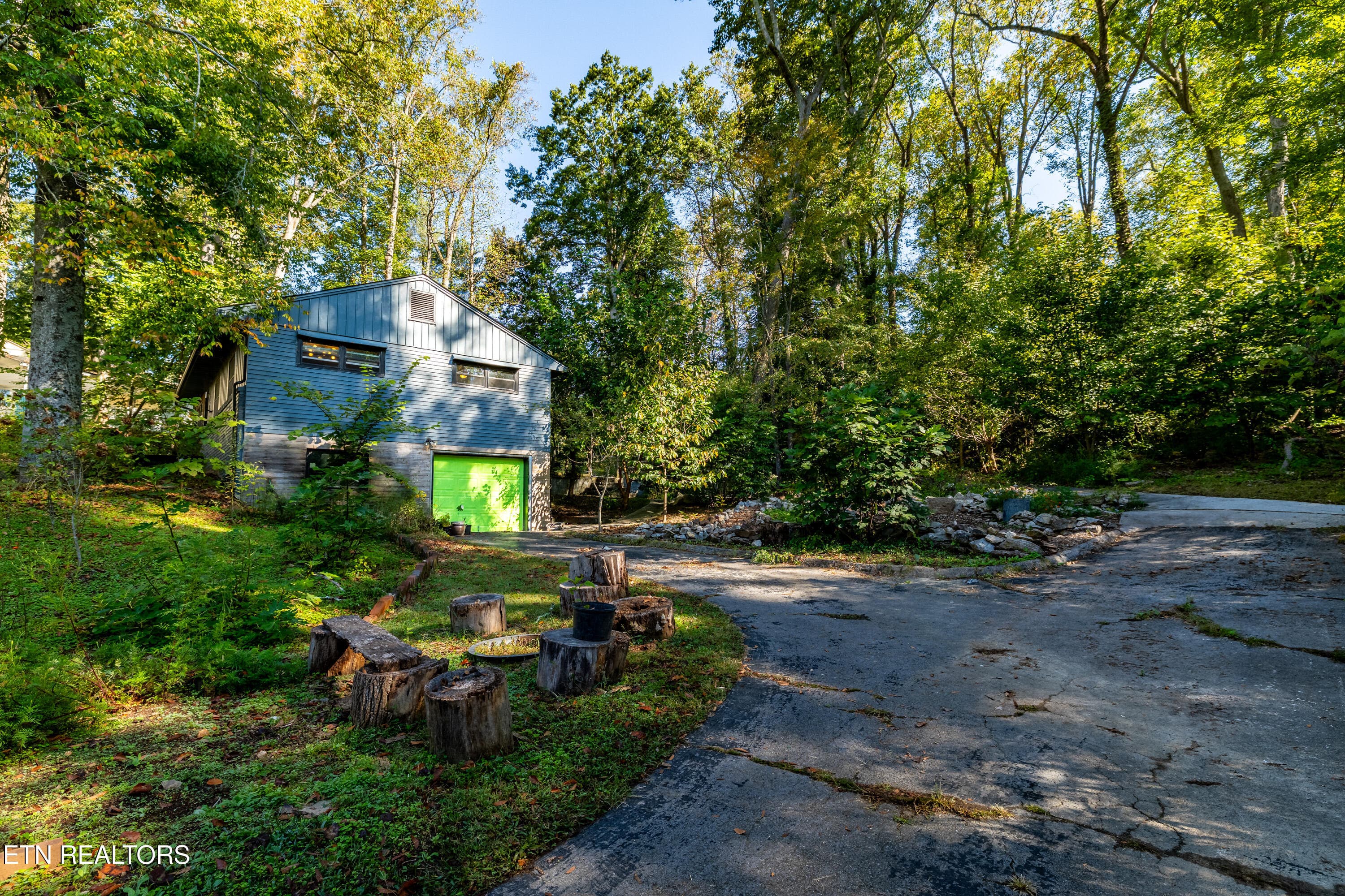 202MapleLoopRd-36 - 202 Maple Loop Rd, Knoxville, TN 37920, Knoxville