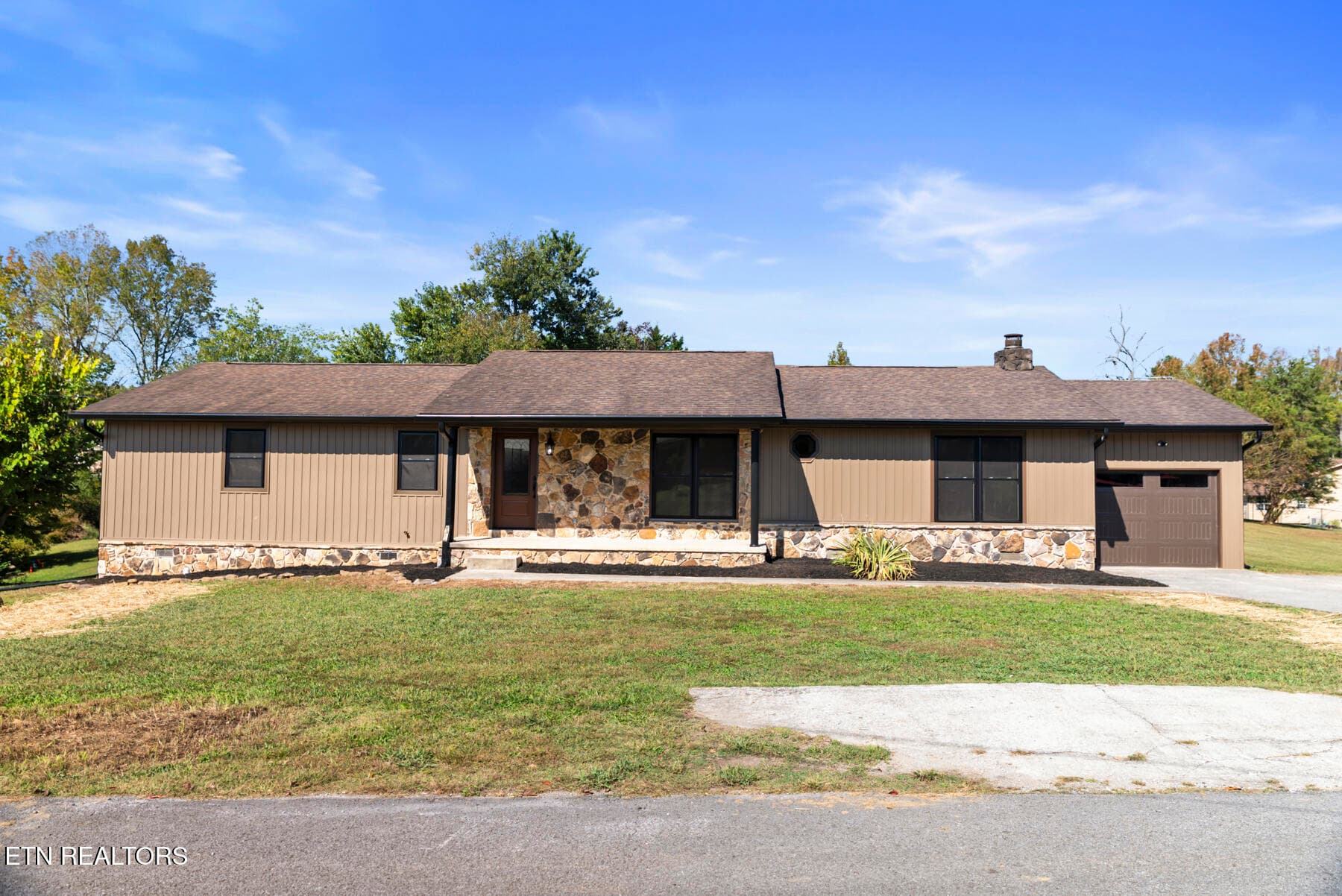DSC08915 - 130 3rd St, Rockwood, TN 37854, Rockwood