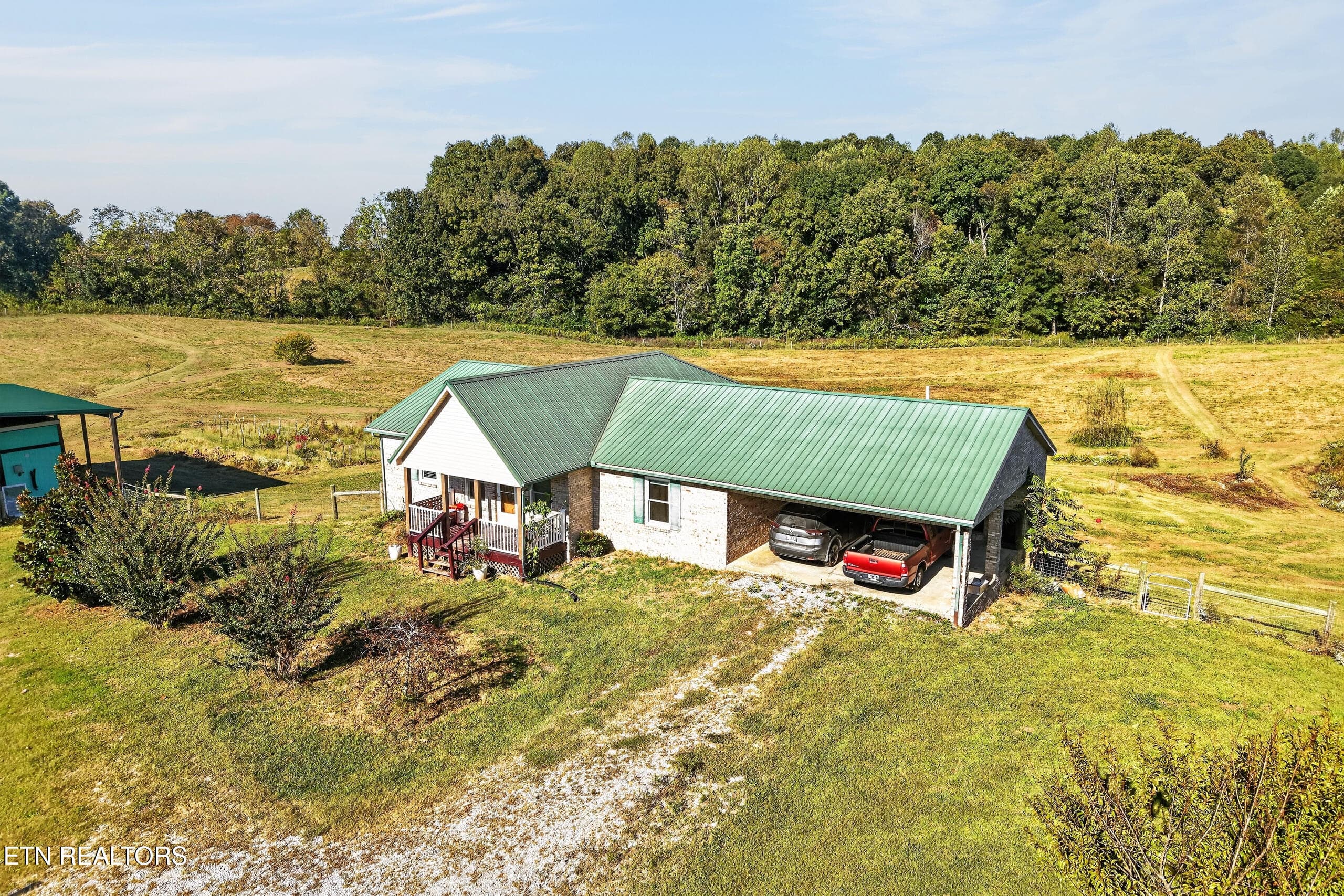 DJI_20261007042449_0033_D - 864 Coles Chapel Rd, Sparta, TN 38583, Sparta