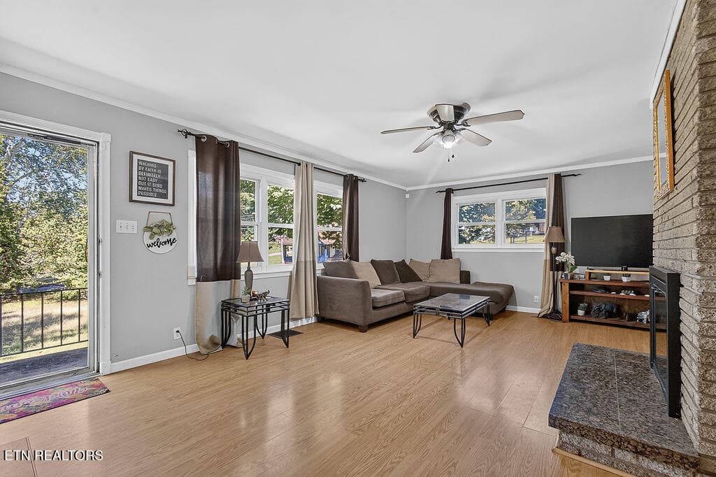 LB1A2444 - 420 Hialeah Drive, Knoxville, TN 37920, Knoxville