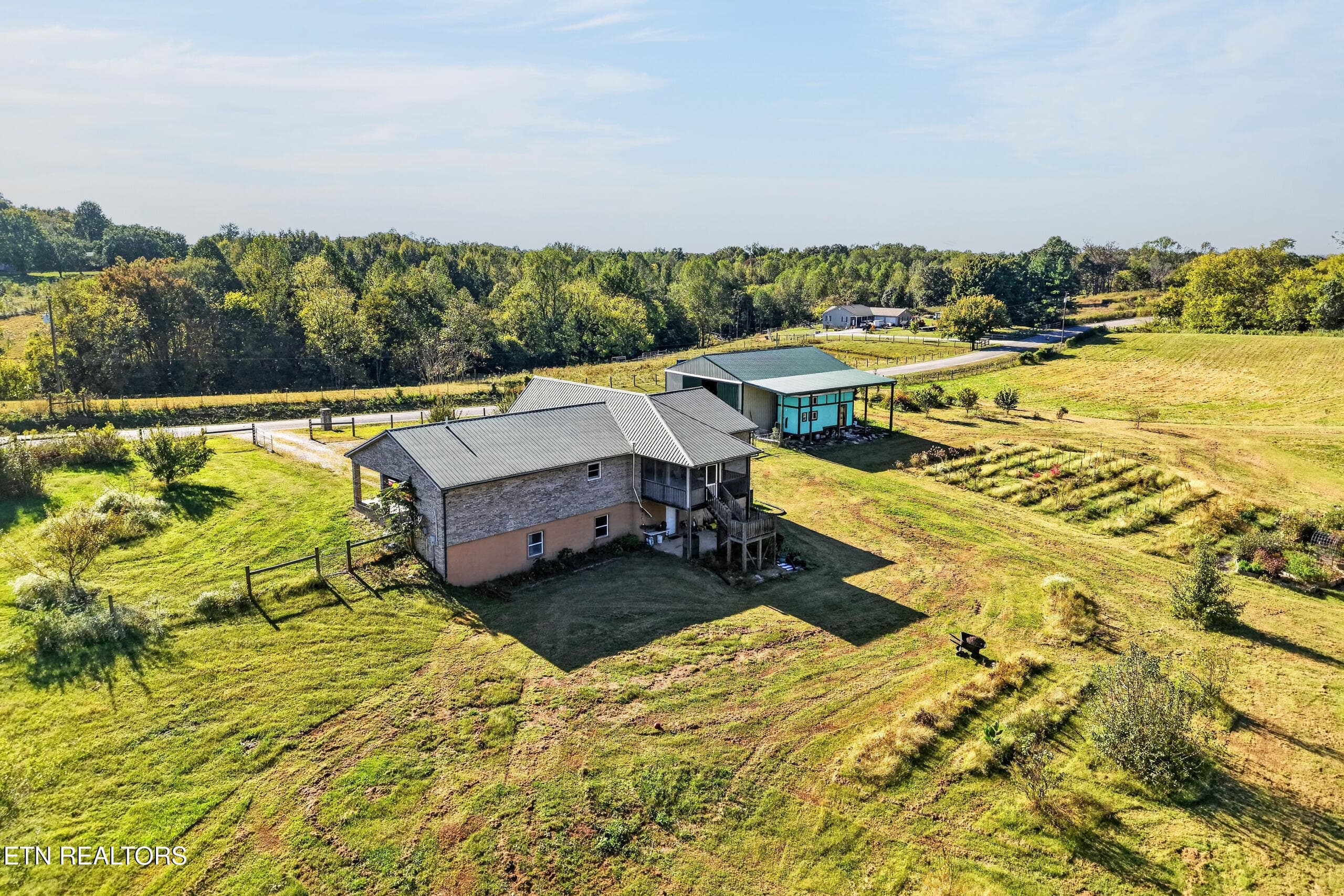 DJI_20261007042759_0042_D - 864 Coles Chapel Rd, Sparta, TN 38583, Sparta