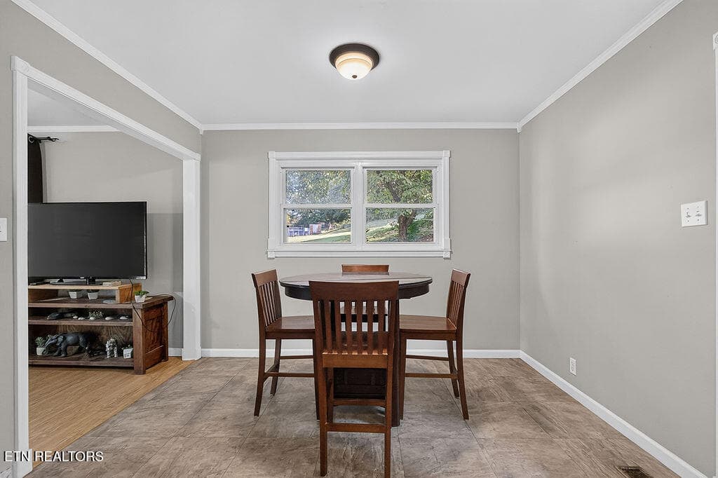 LB1A2468 - 420 Hialeah Drive, Knoxville, TN 37920, Knoxville