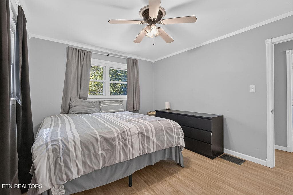 LB1A2487 - 420 Hialeah Drive, Knoxville, TN 37920, Knoxville