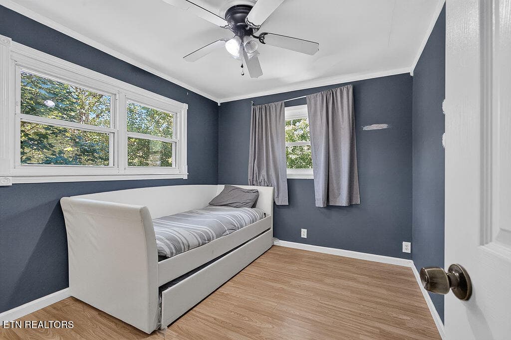 LB1A2490 - 420 Hialeah Drive, Knoxville, TN 37920, Knoxville