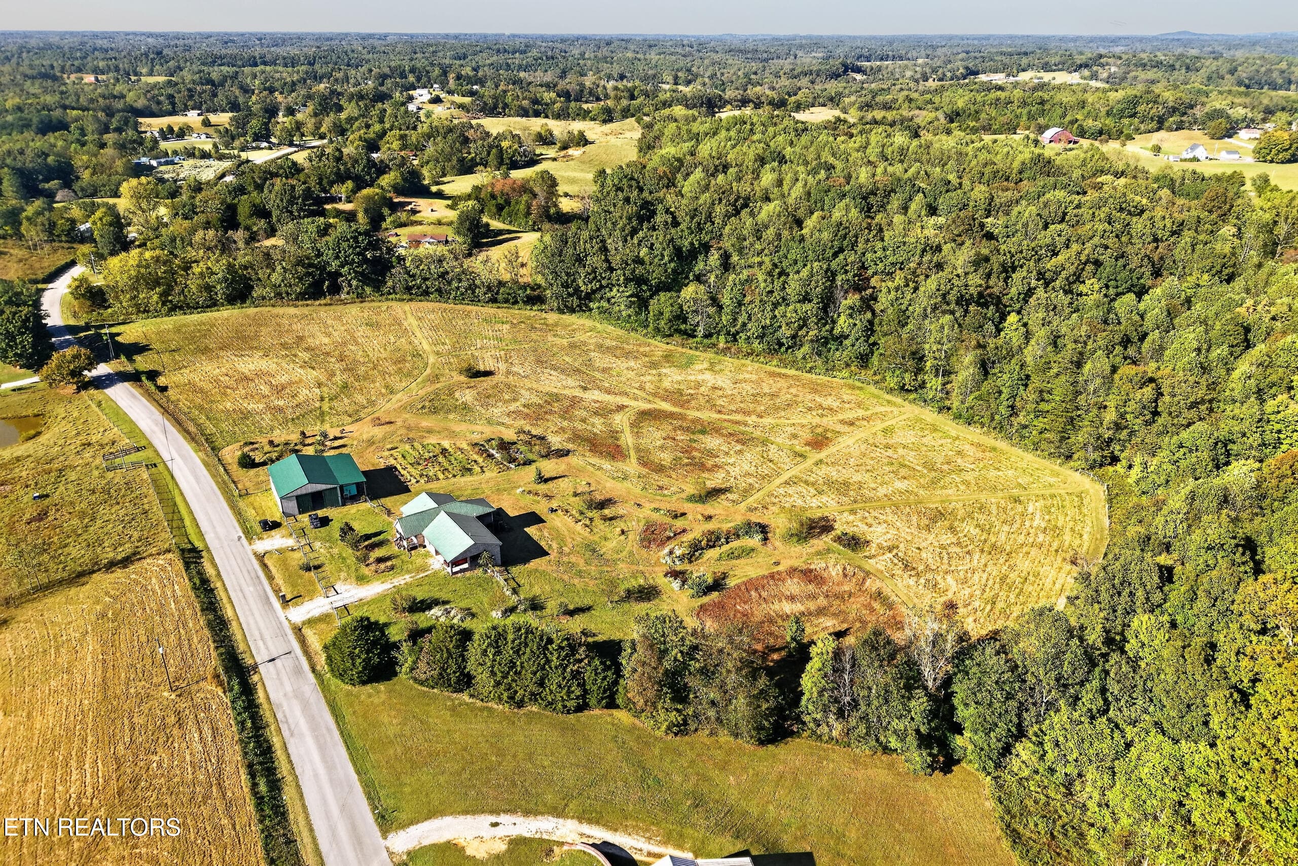 DJI_20261007043224_0054_D - 864 Coles Chapel Rd, Sparta, TN 38583, Sparta