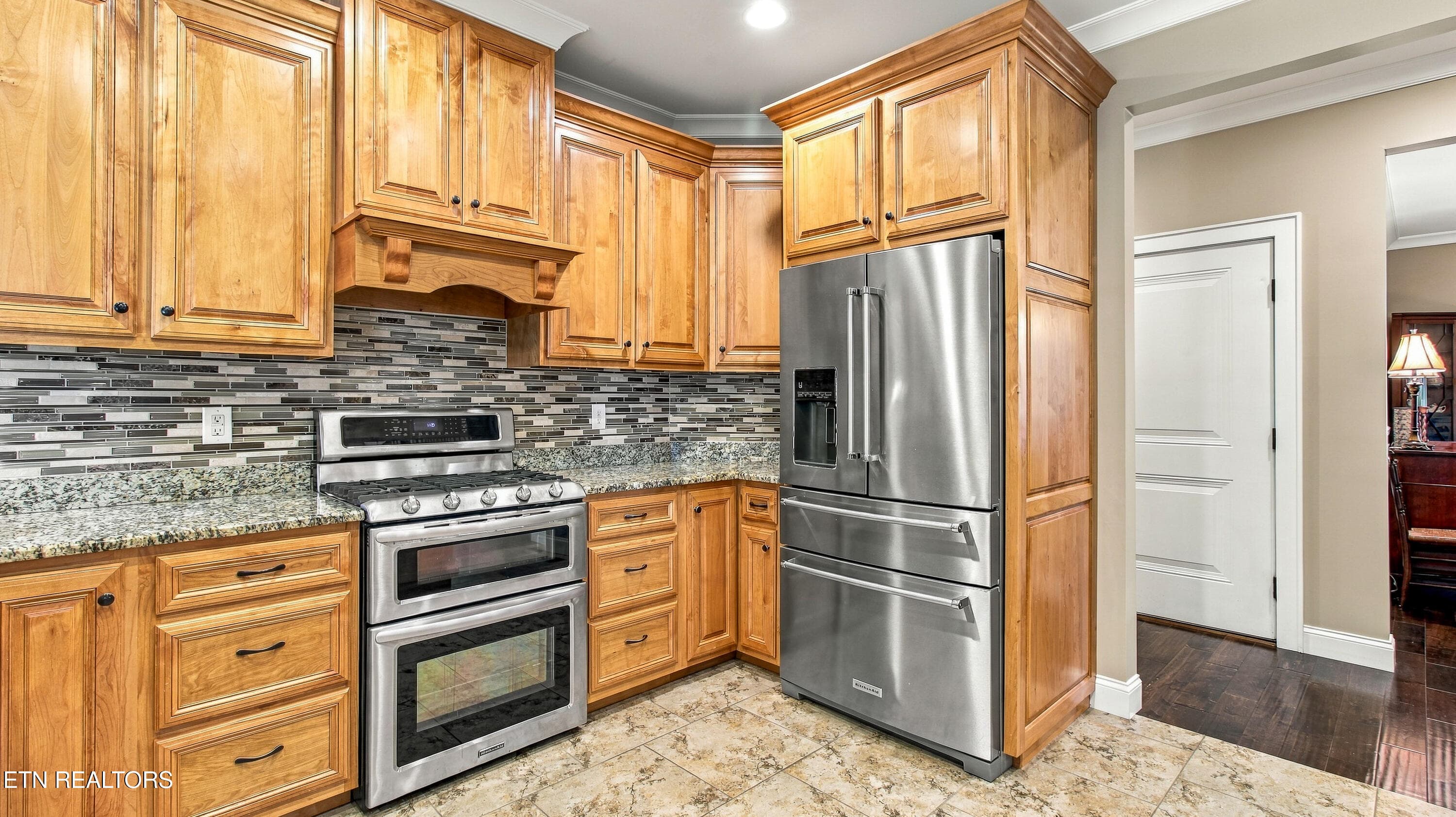 Kitchen - 723 Bayshore Rd, Knoxville, TN 37934, Knoxville