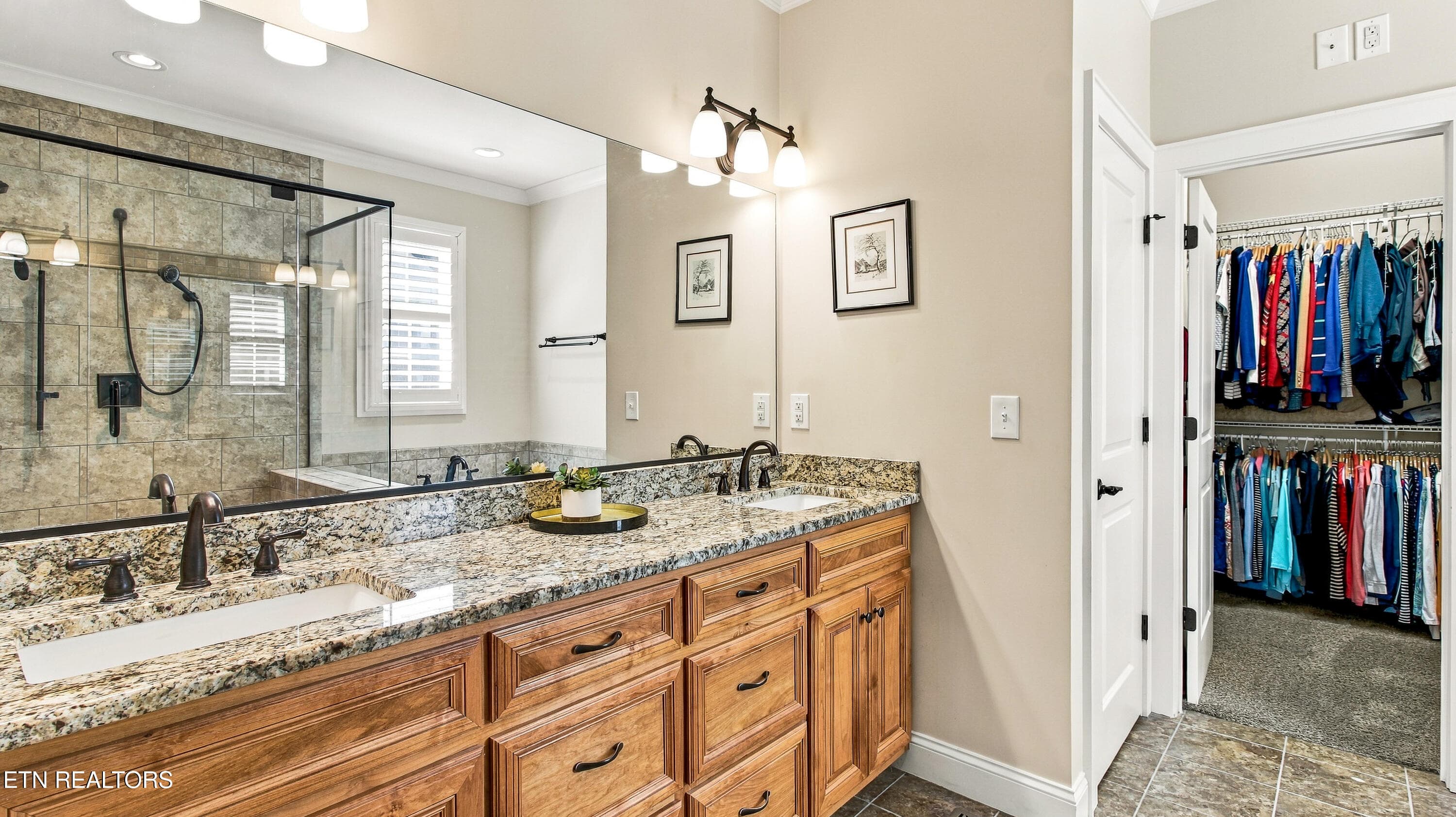 Master Bath - 723 Bayshore Rd, Knoxville, TN 37934, Knoxville