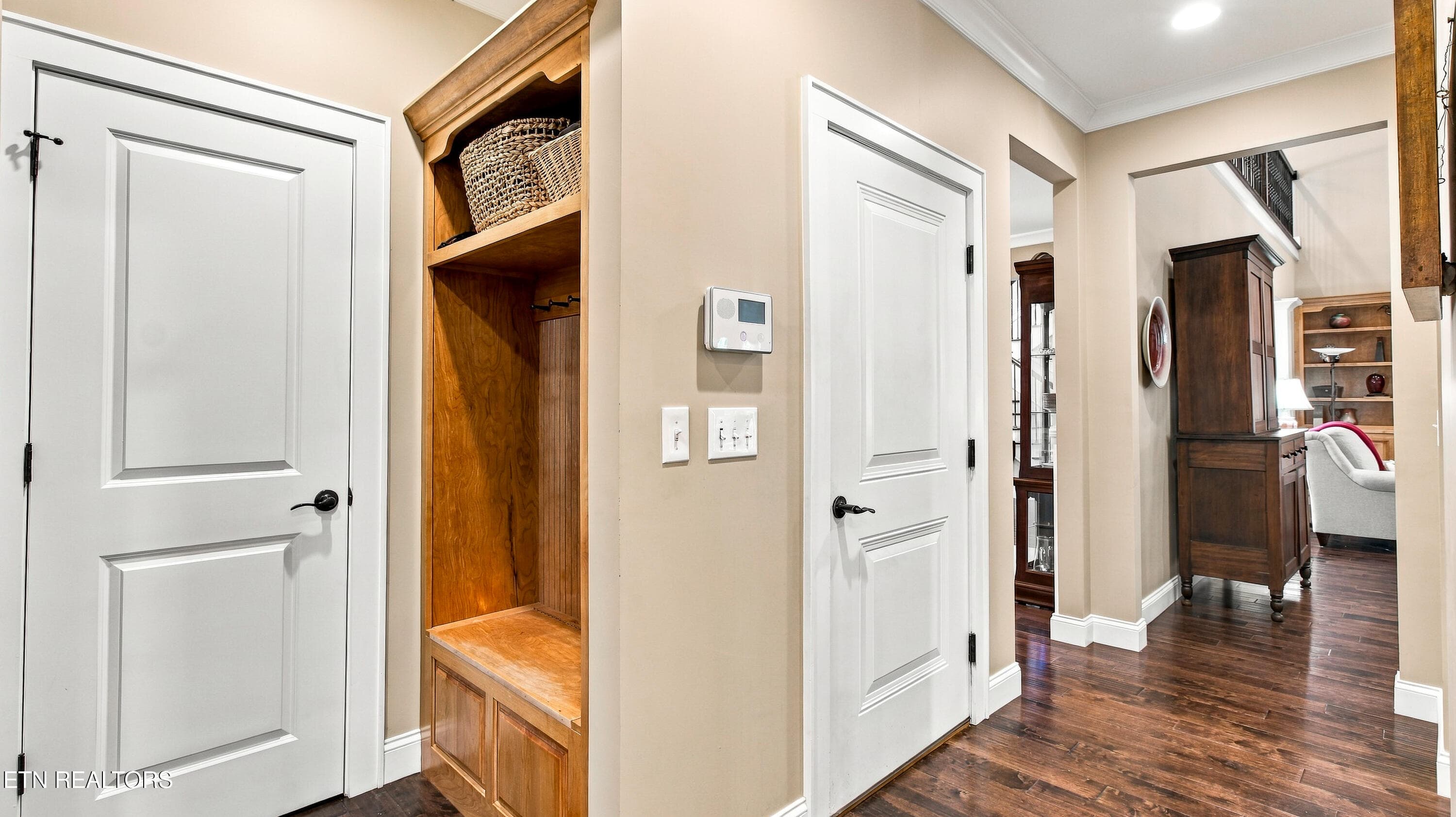 Hall Cabinet off Garage - 723 Bayshore Rd, Knoxville, TN 37934, Knoxville