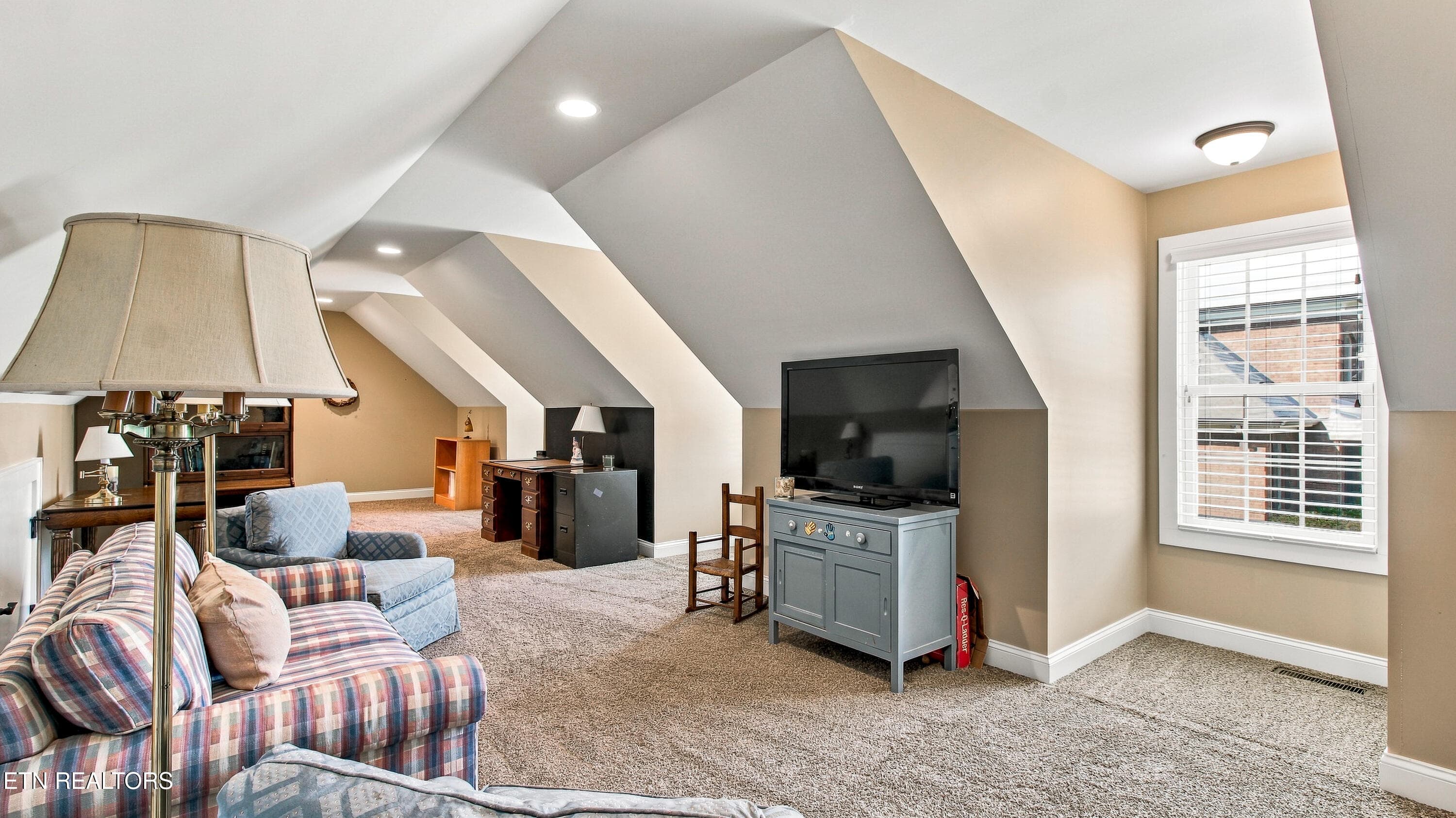 Bonus Room - 723 Bayshore Rd, Knoxville, TN 37934, Knoxville