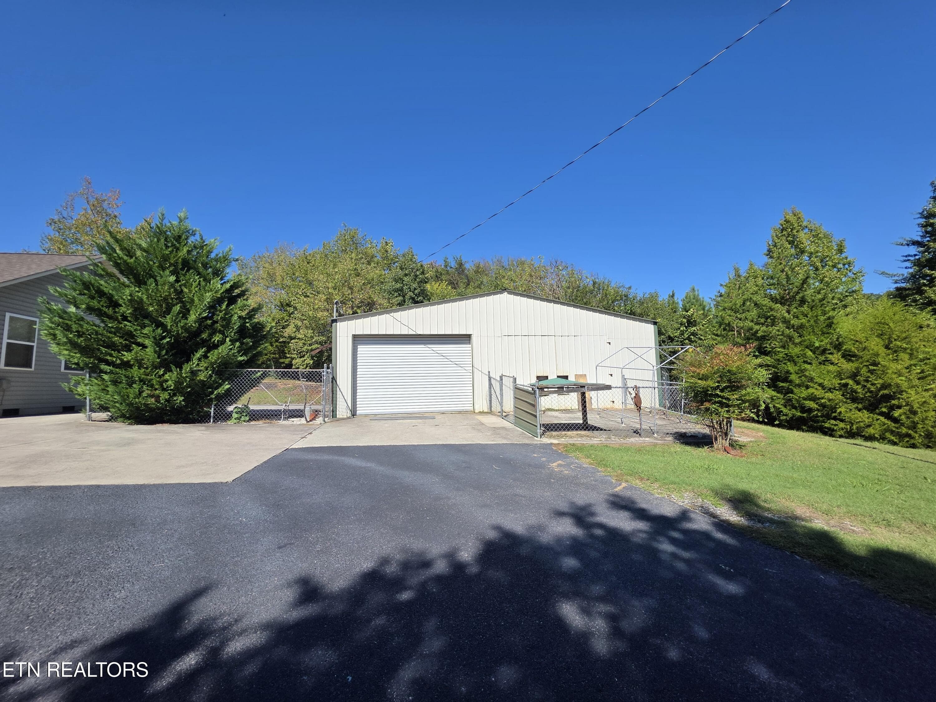garage2 - 2075 Watkins Rd, Loudon, TN 37774, Loudon