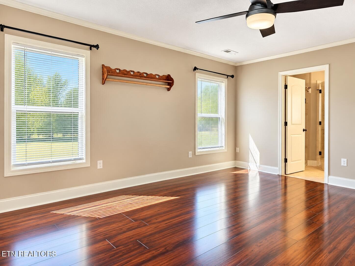 Bright Neutral Master Bedroom Retreat - 2075 Watkins Rd, Loudon, TN 37774, Loudon