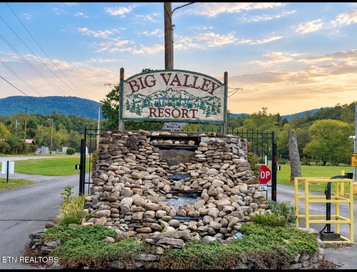 Big Valley Resort Entrance - 760 Big Valley Blvd, Townsend, TN 37882, Townsend