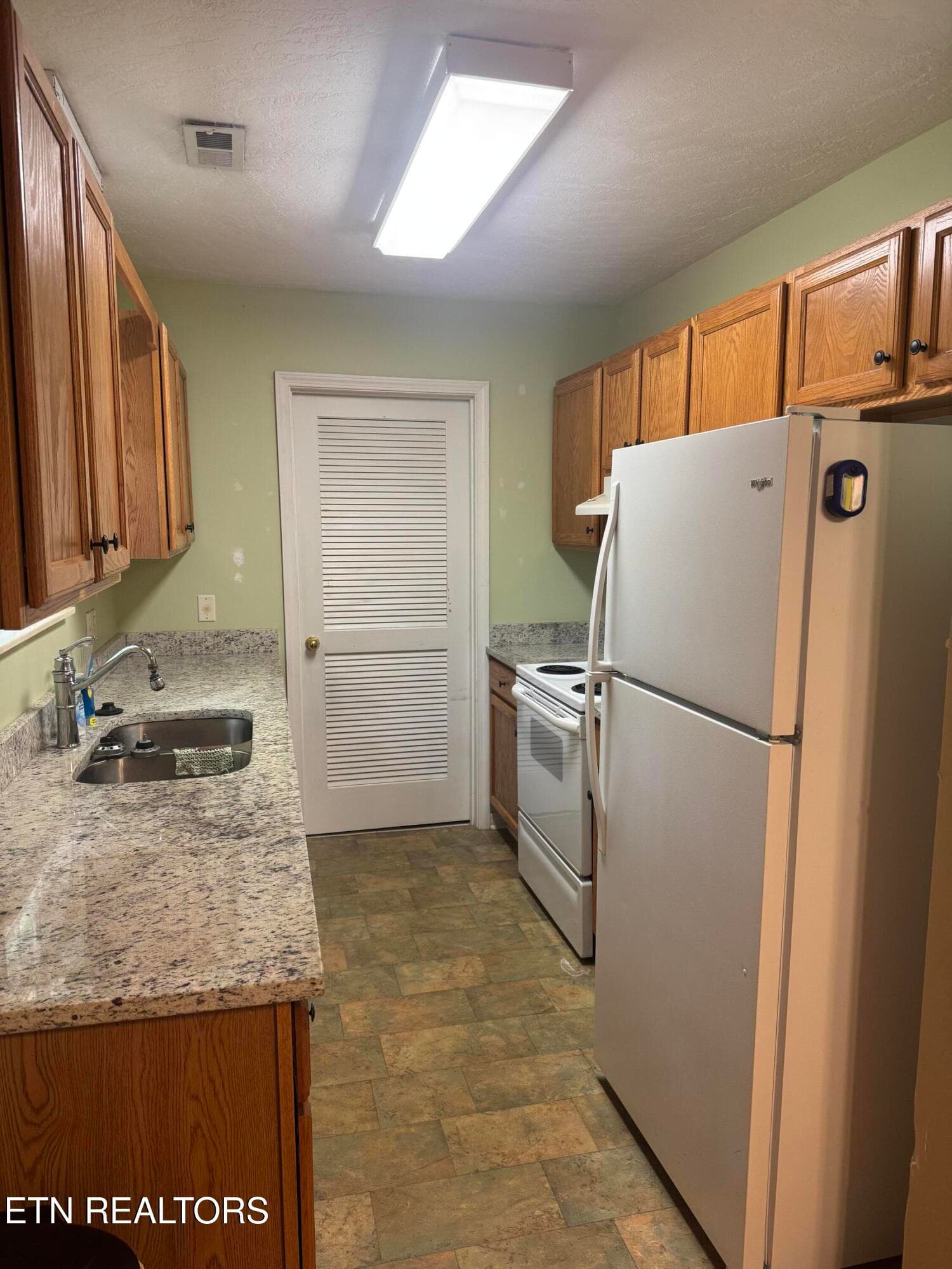 IMG_3110 - 6418 Magnum Lane, Knoxville, TN 37918, Knoxville