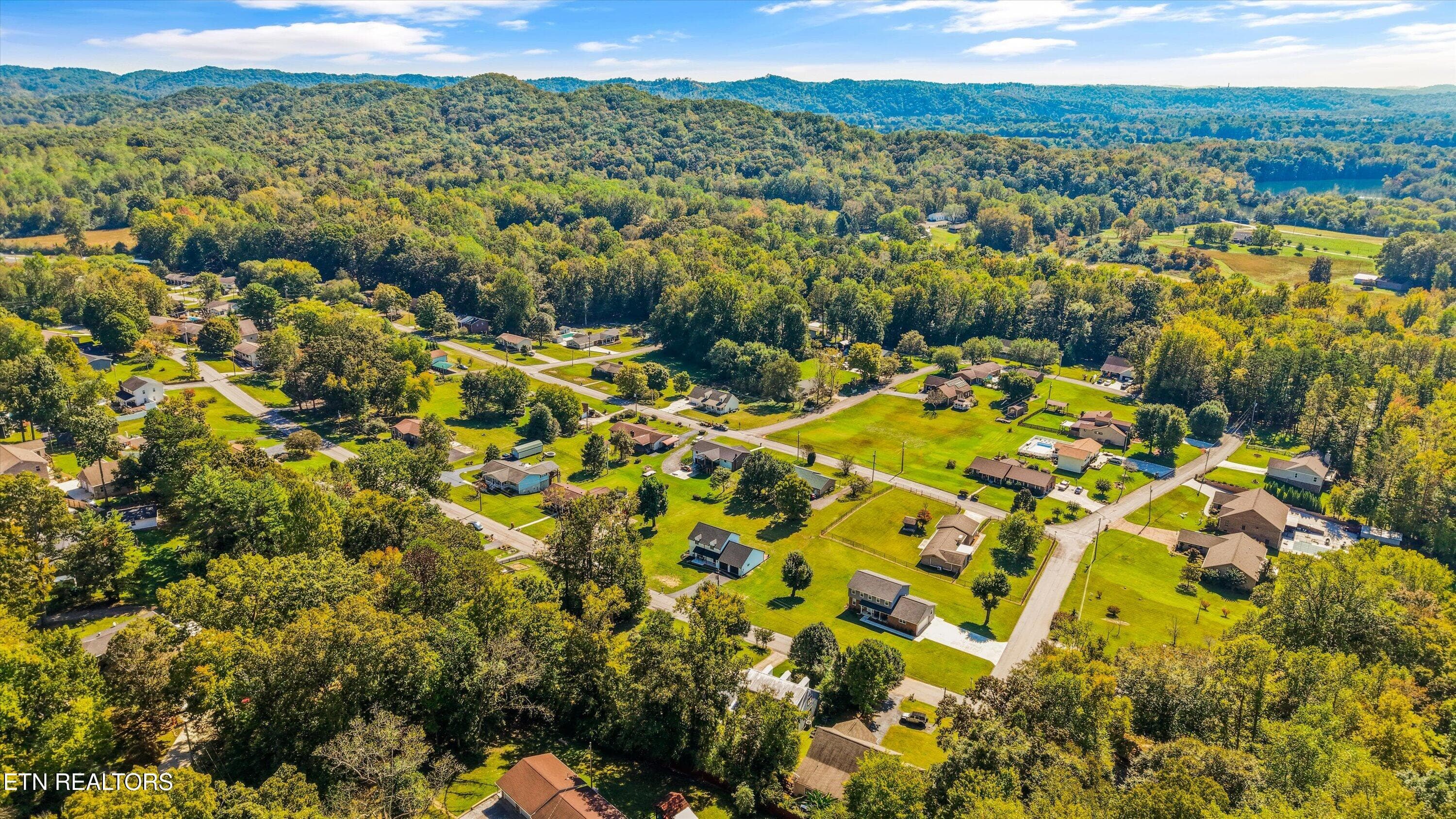 53-199 Red Bud Dr 07 - 199 Red Bud Drive, Harriman, TN 37748, Harriman