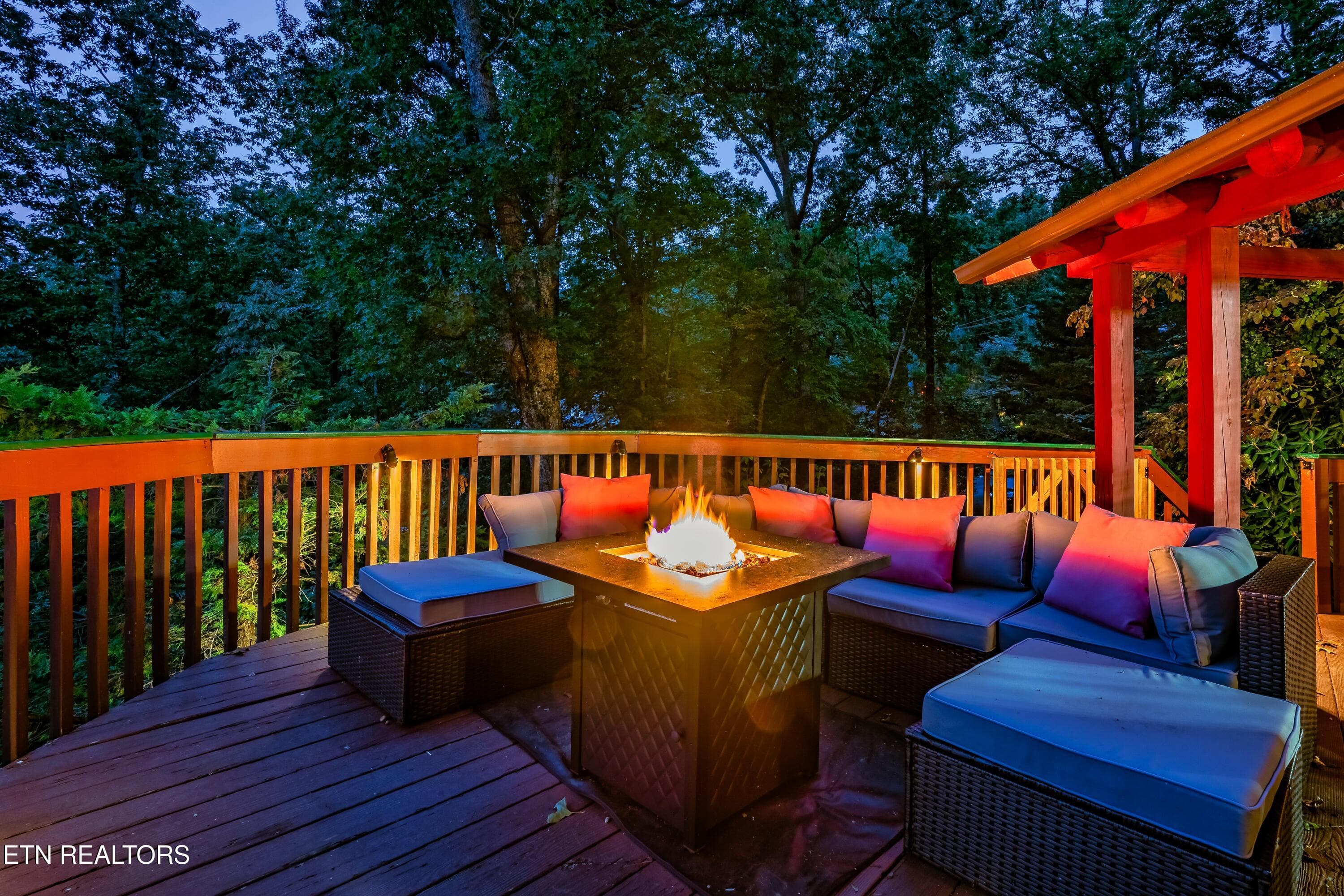 1008Fre-14 - 1008 E Foothills Drive, Gatlinburg, TN 37738, Gatlinburg