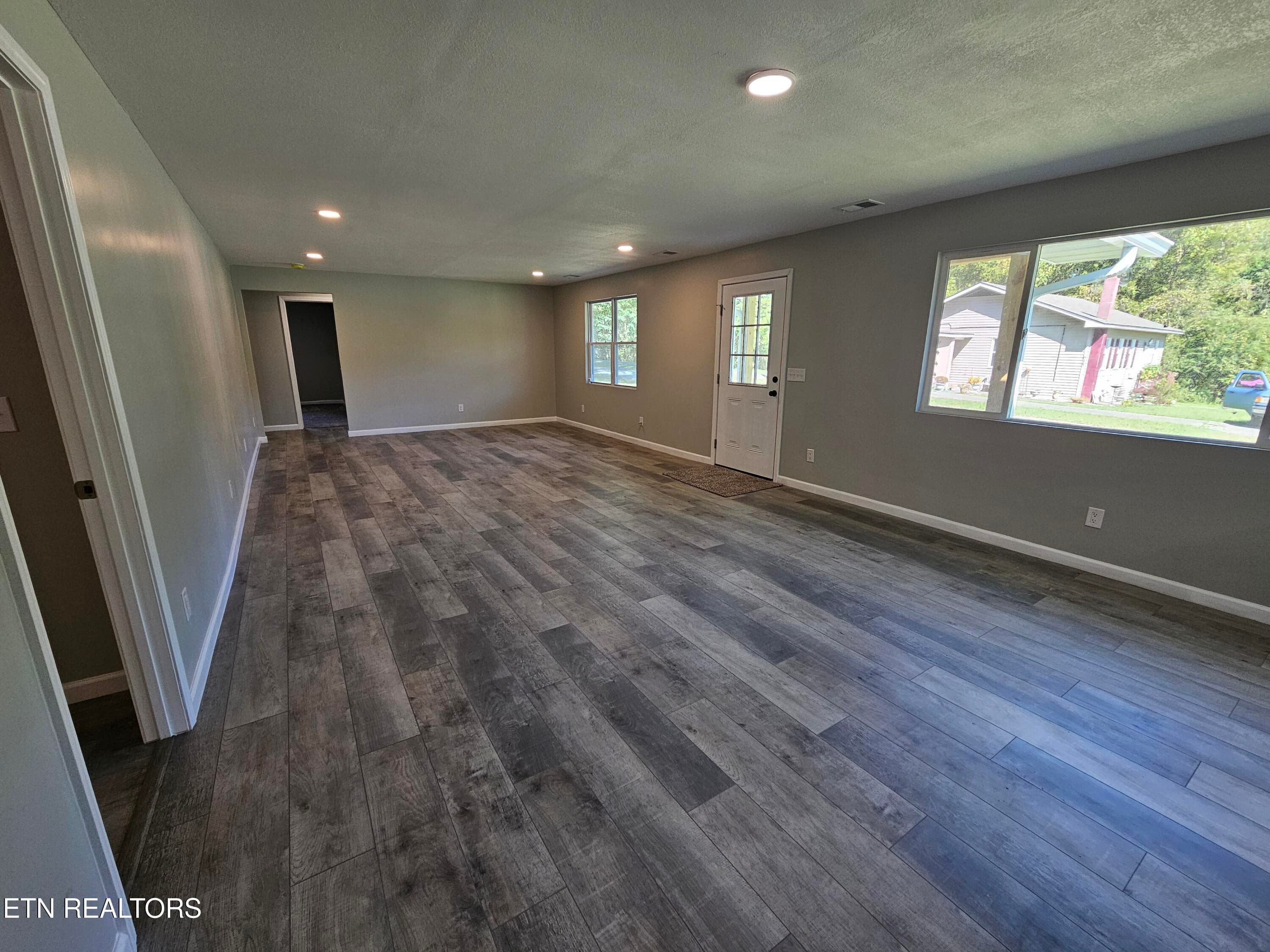 1000062819 - 321 N Dunlap Ave, Rockwood, TN 37854, Rockwood