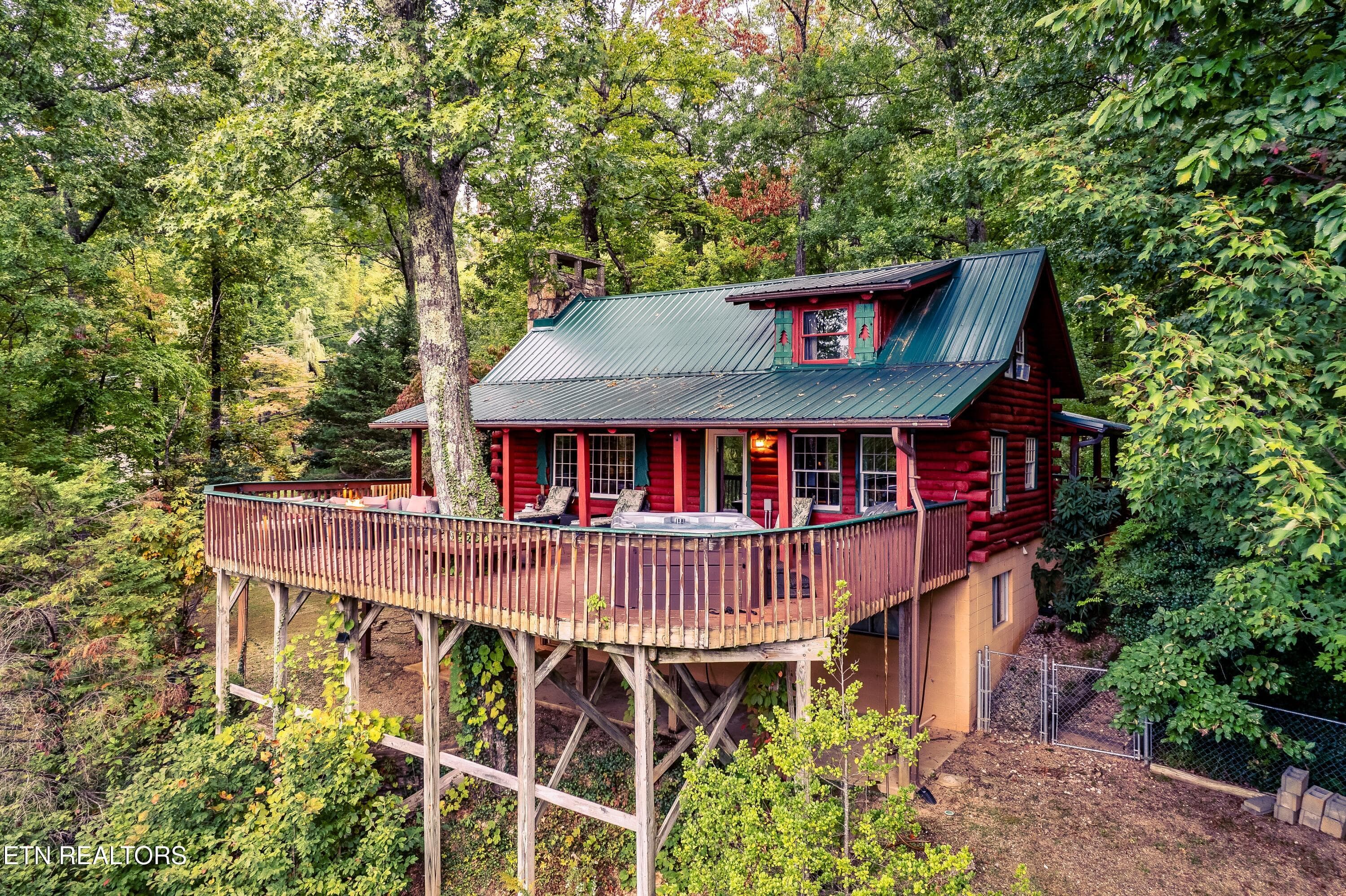 1008Fre-35 - 1008 E Foothills Drive, Gatlinburg, TN 37738, Gatlinburg