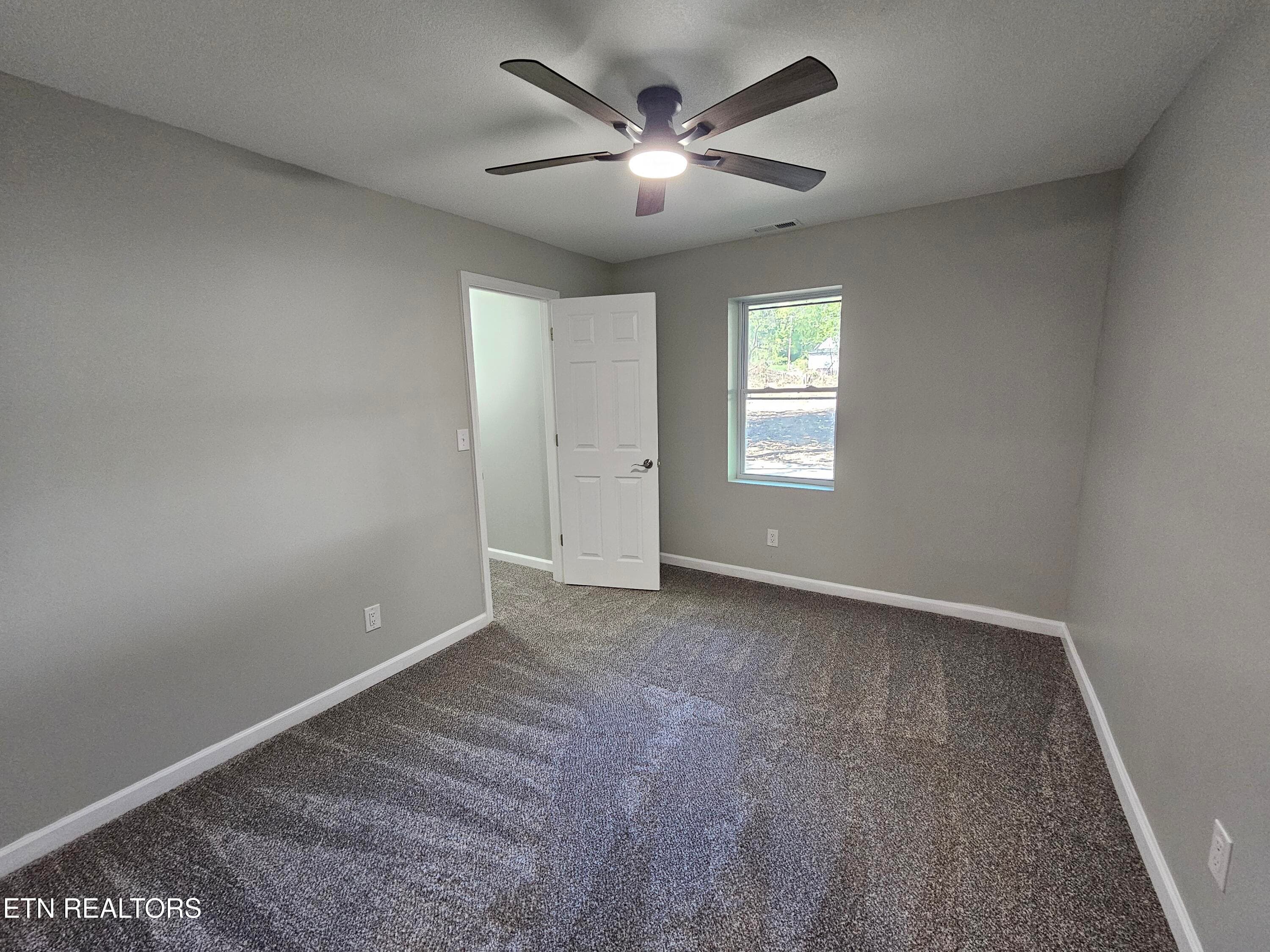 1000062842 - 321 N Dunlap Ave, Rockwood, TN 37854, Rockwood