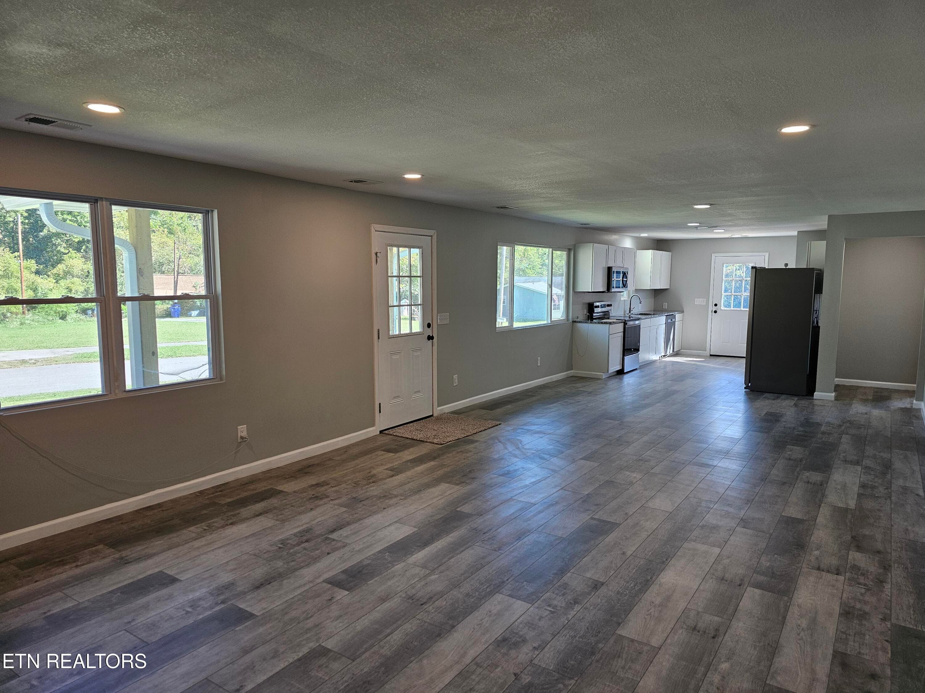 1000062853 - 321 N Dunlap Ave, Rockwood, TN 37854, Rockwood