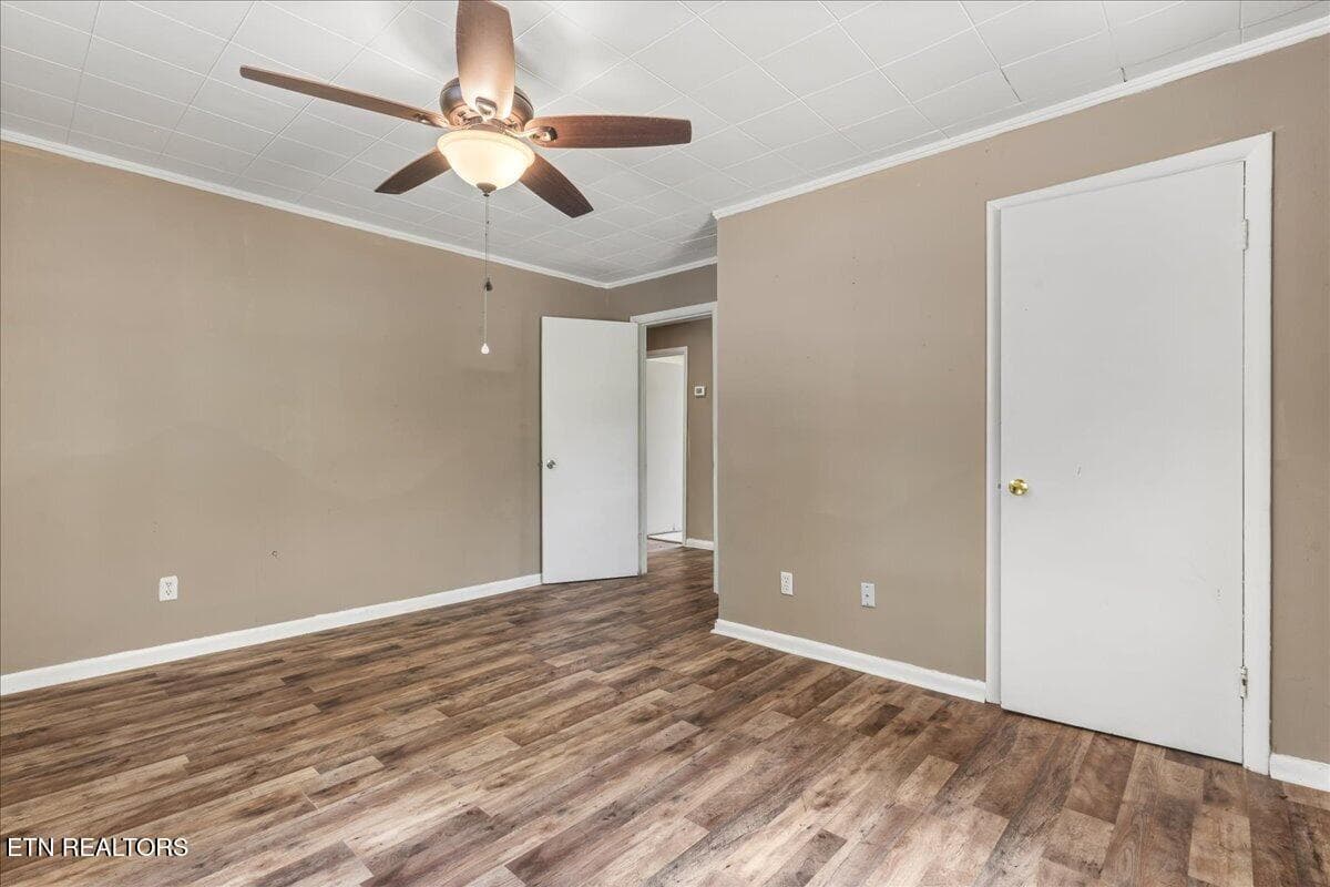 Bedroom with closet and ceiling fan - 139 County Road 532, Etowah, TN 37331, Etowah