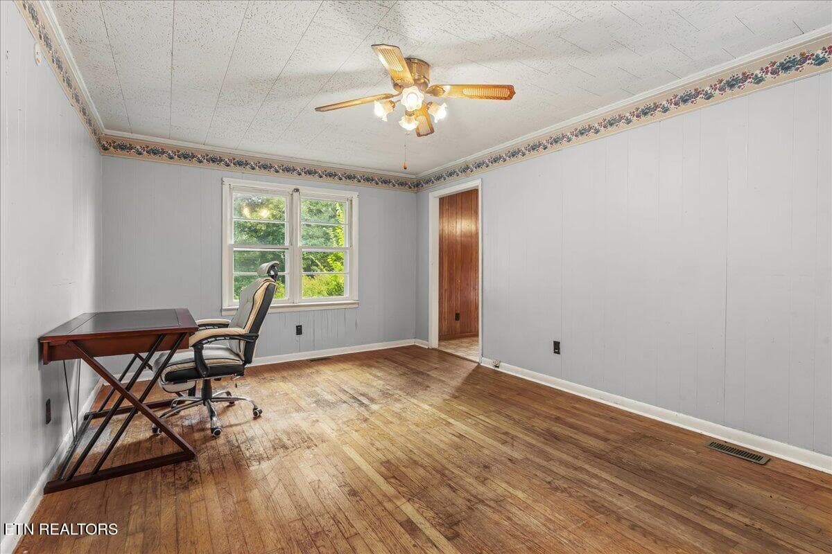 Dining-Den-Office - You choose - 139 County Road 532, Etowah, TN 37331, Etowah