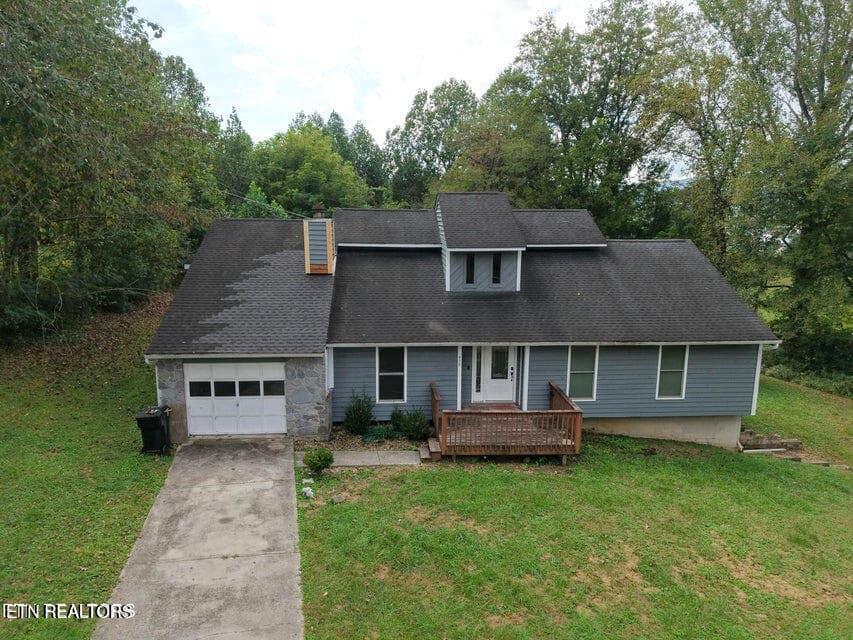 459 Dogwood Lane, Jacksboro, TN 37757