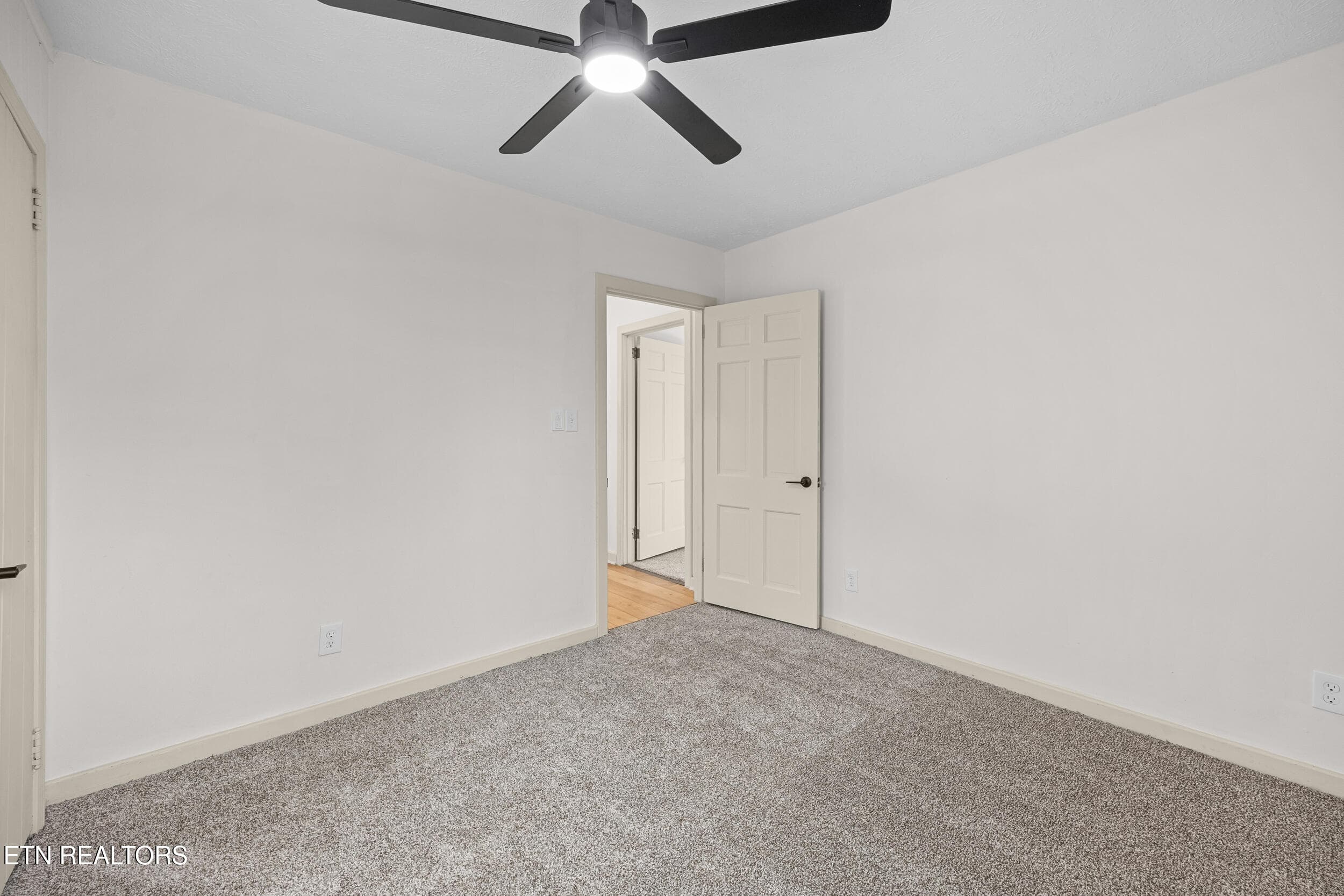 bedroom 1 - 1618 Old Niles Ferry Rd, Maryville, TN 37803, Maryville
