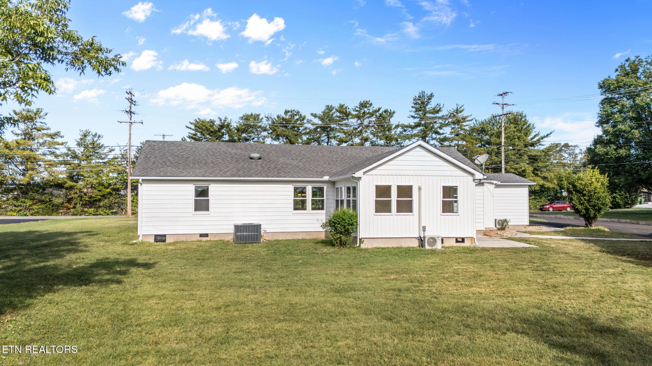 Back of Home - 1618 Old Niles Ferry Rd, Maryville, TN 37803, Maryville