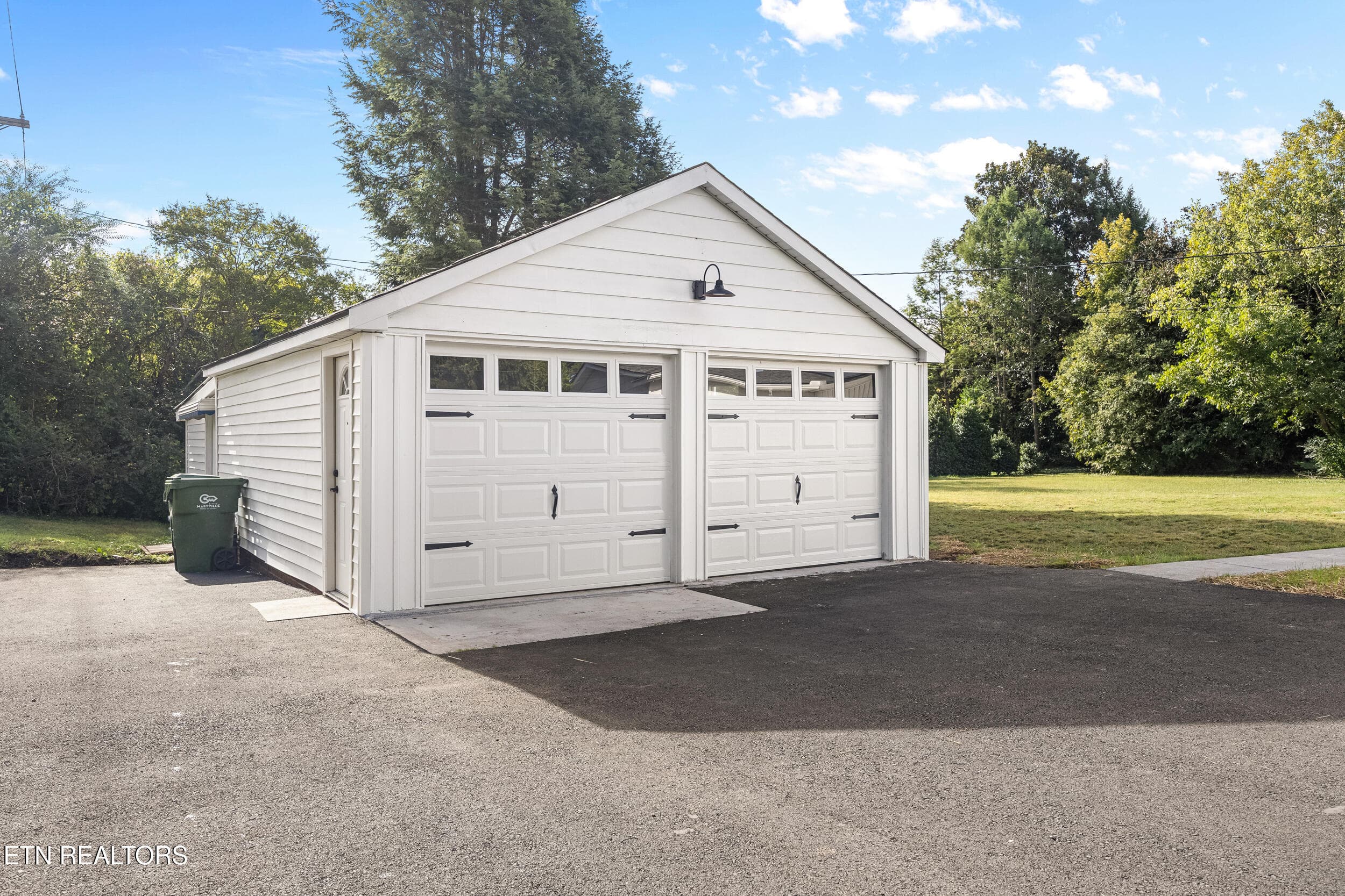 detached Garage - 1618 Old Niles Ferry Rd, Maryville, TN 37803, Maryville