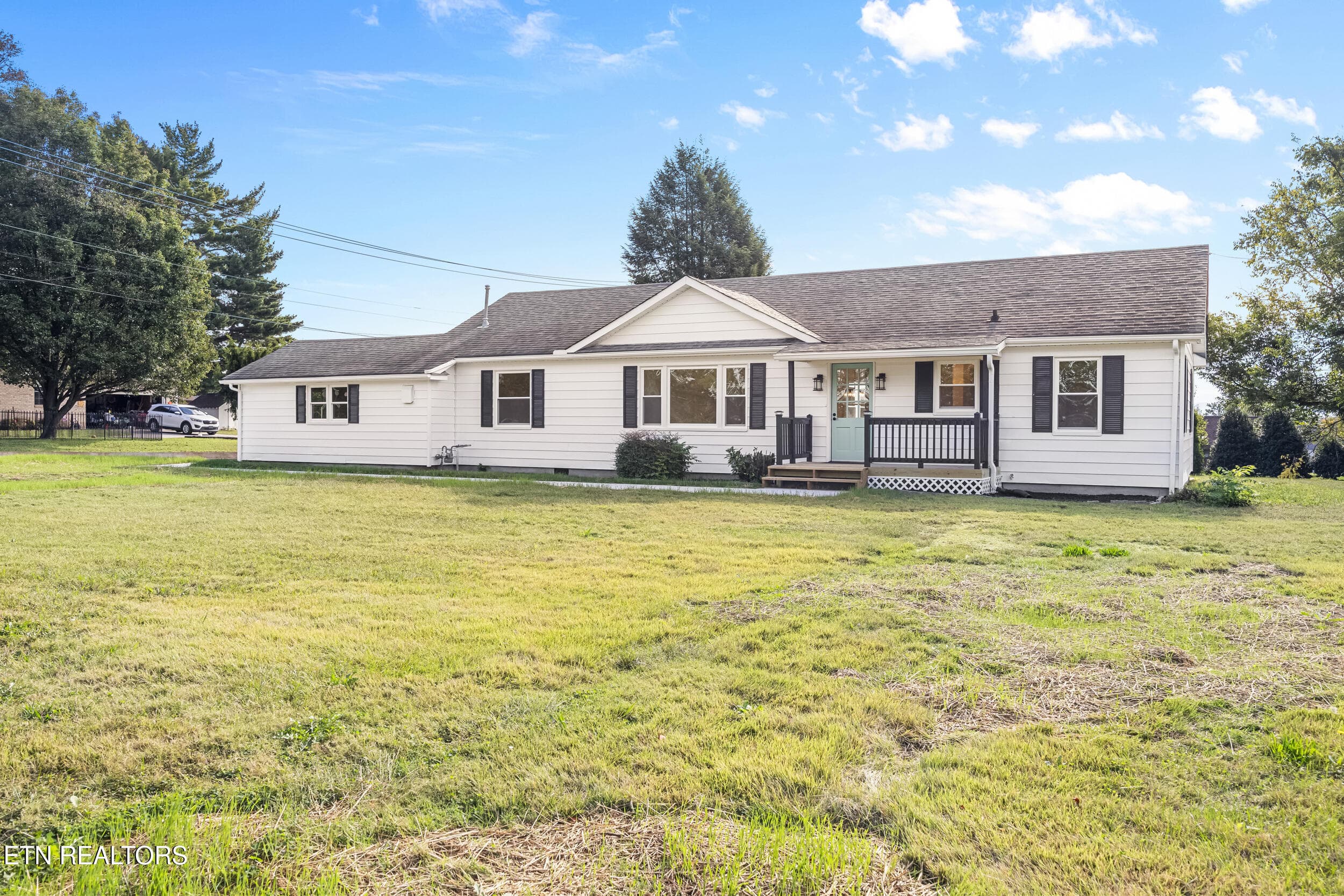 Home front - 1618 Old Niles Ferry Rd, Maryville, TN 37803, Maryville