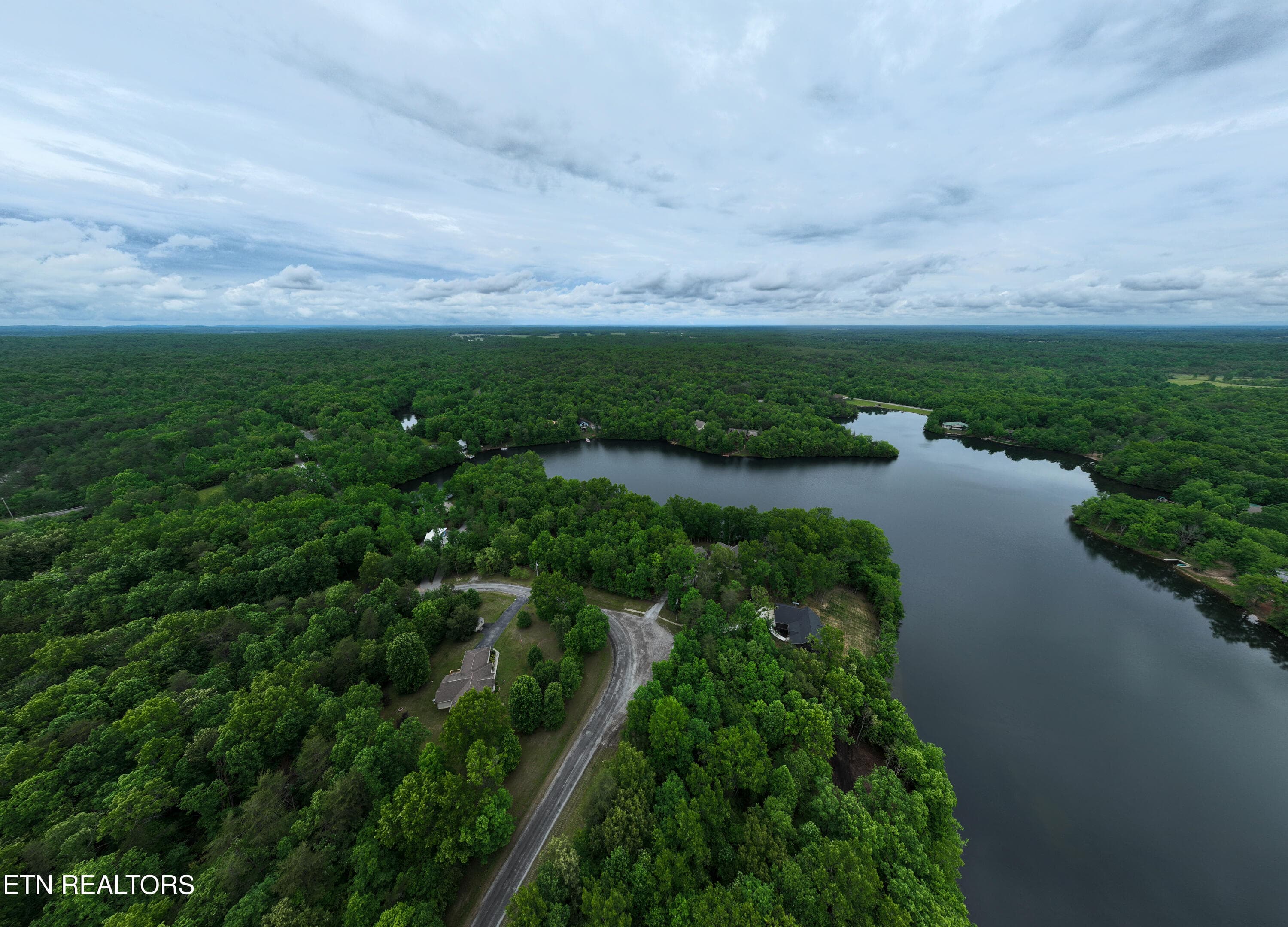 20) 72791-6a29d9de2da5b - 0 Lot 6 Cumberland Lakes Drive, Monterey, TN 38574, Monterey