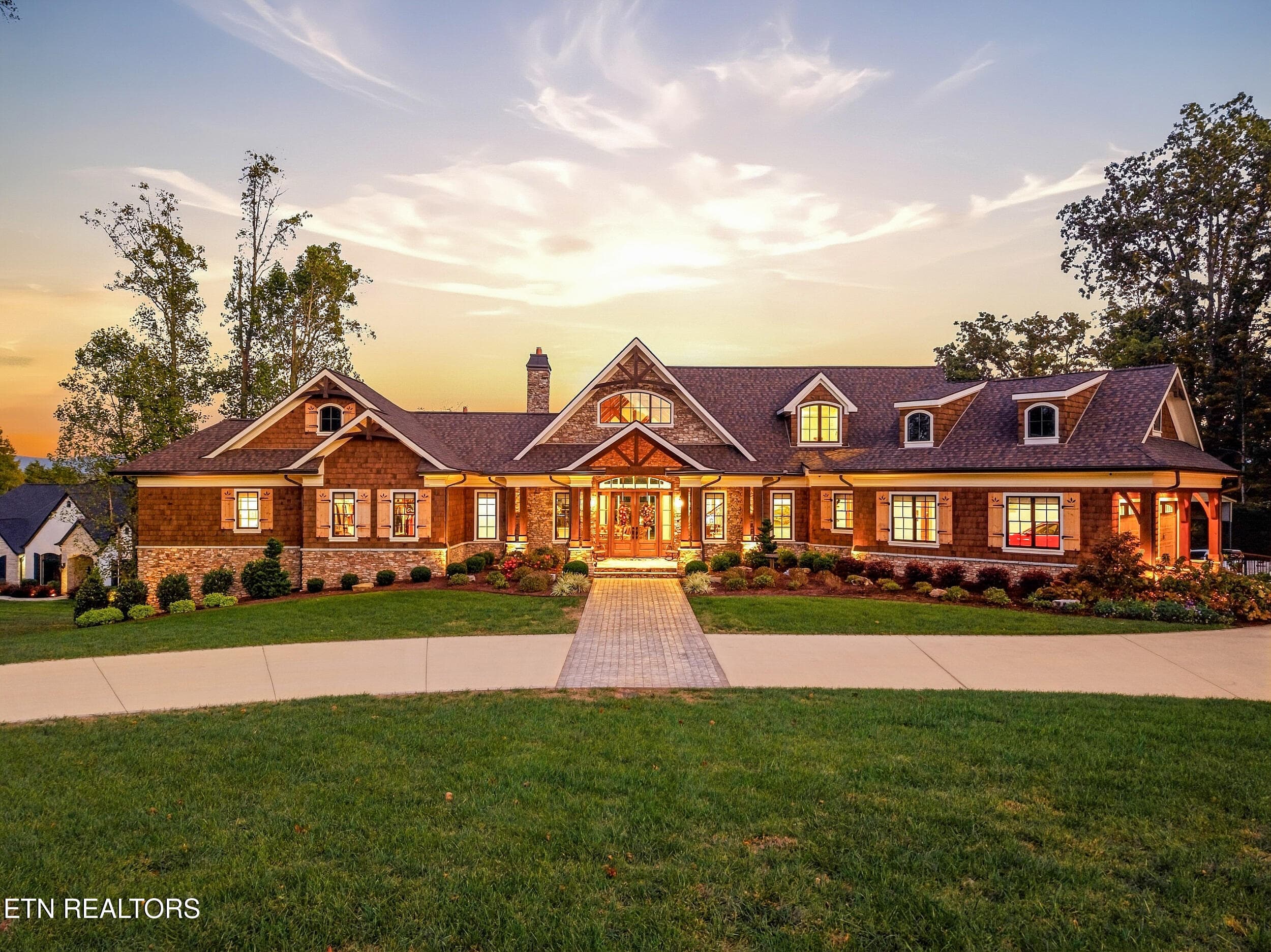 2032 Cochran Road – Twilight Elegance - 2032 Cochran Rd, Maryville, TN 37803