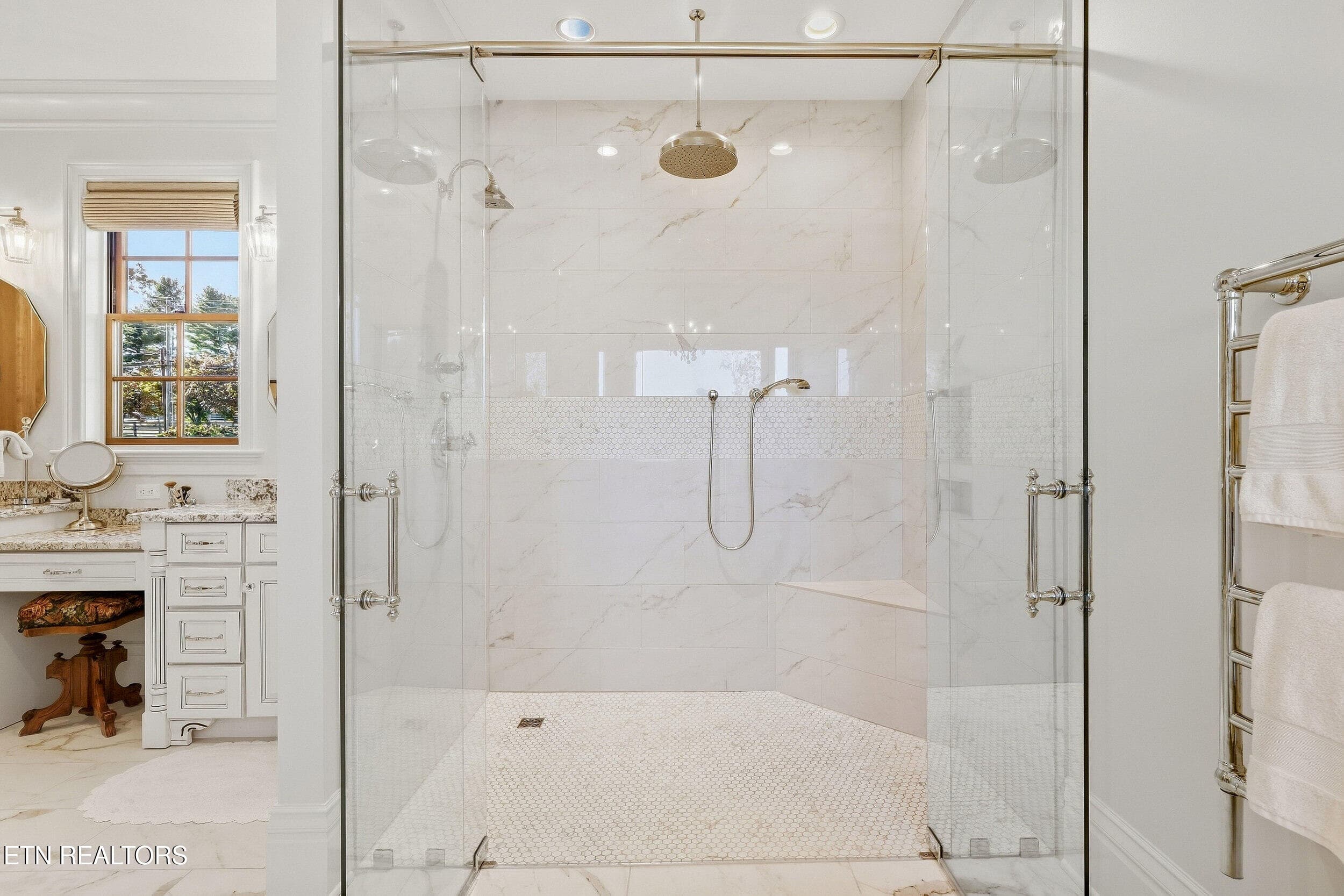 Primary Ensuite Walk-In Shower - 2032 Cochran Rd, Maryville, TN 37803