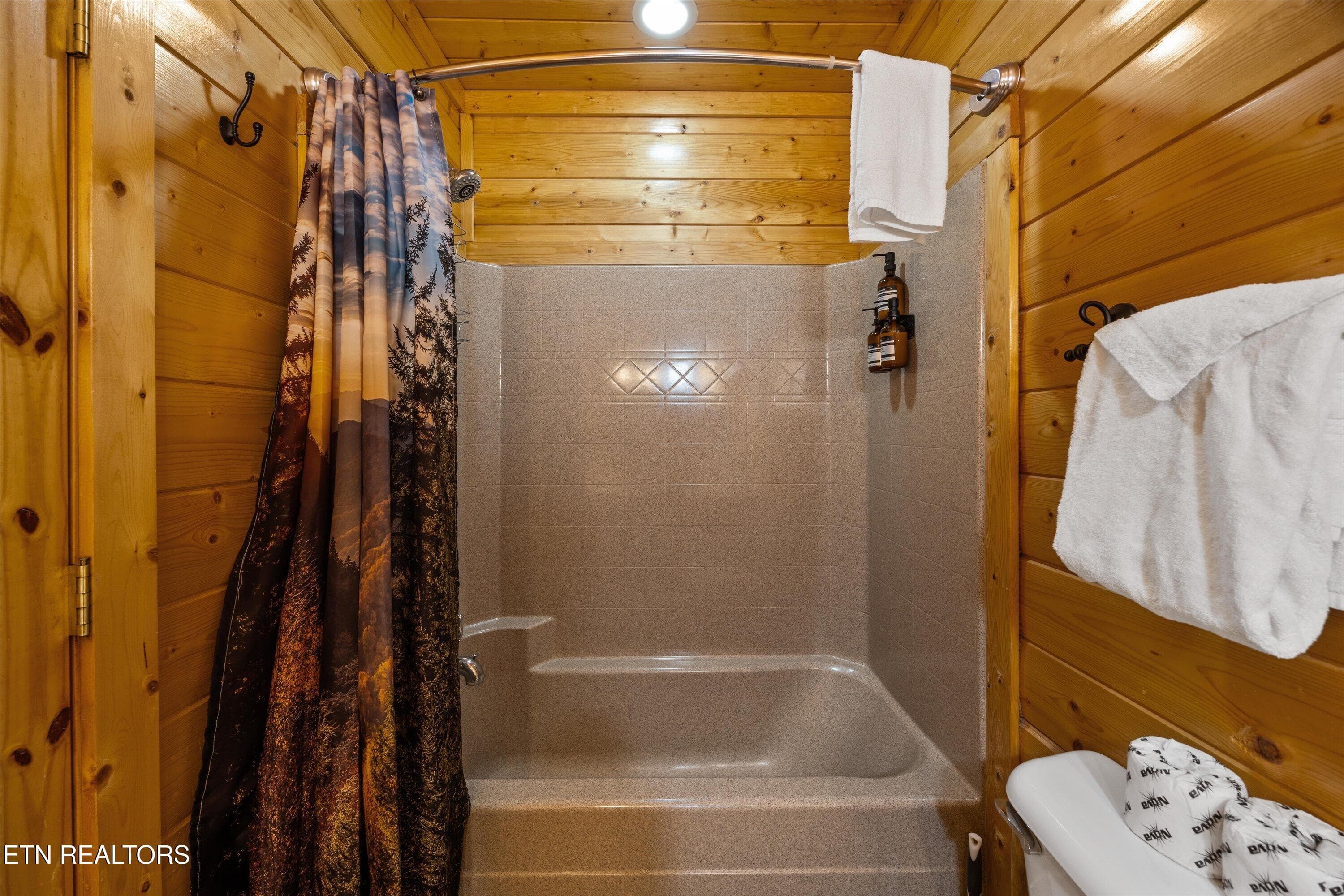 22-2833 White Oak Ridge Ln25 - 2833 White Oak Ridge Lane, Sevierville, TN 37862, Sevierville