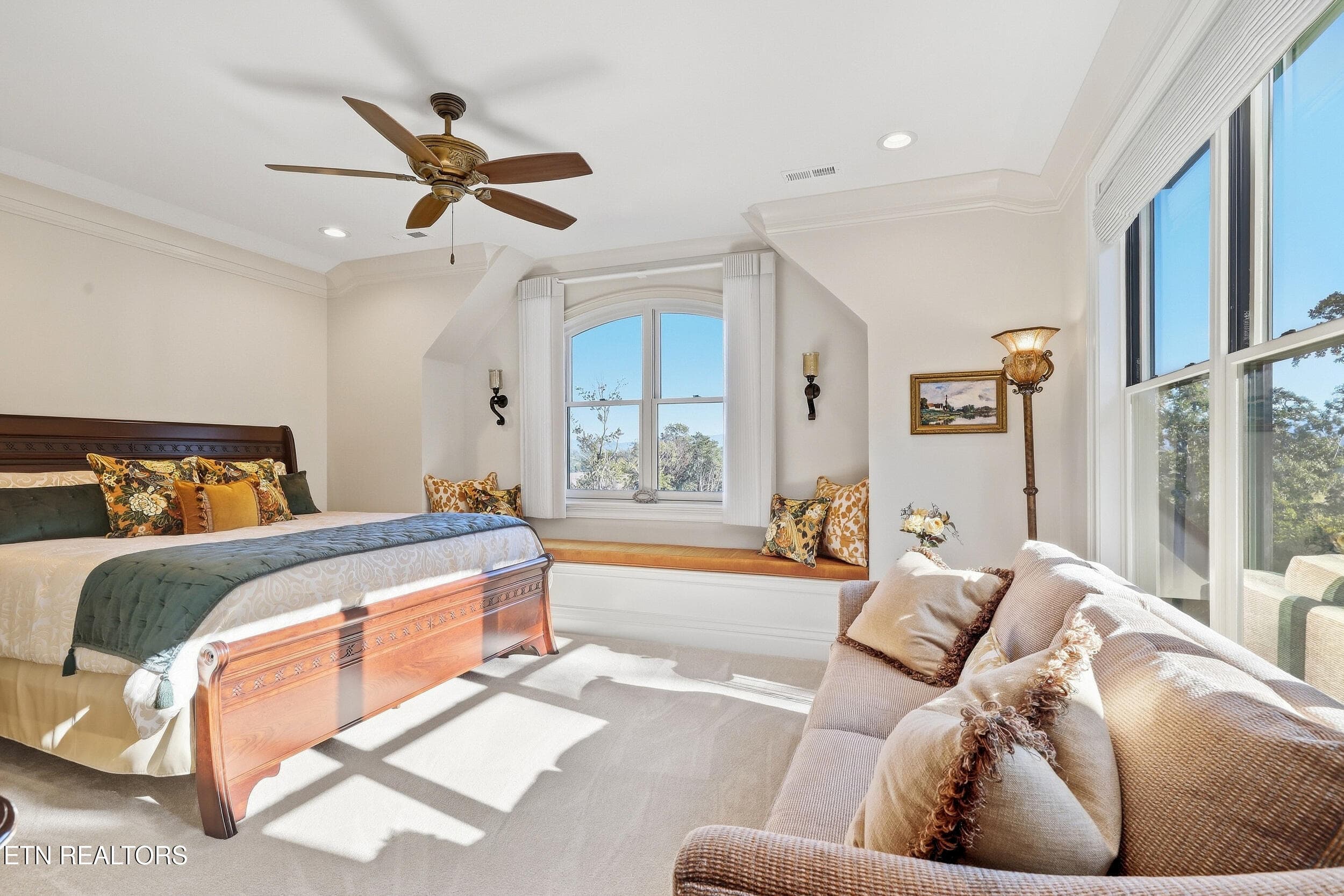 Upper-Level Bedroom 3 - 2032 Cochran Rd, Maryville, TN 37803