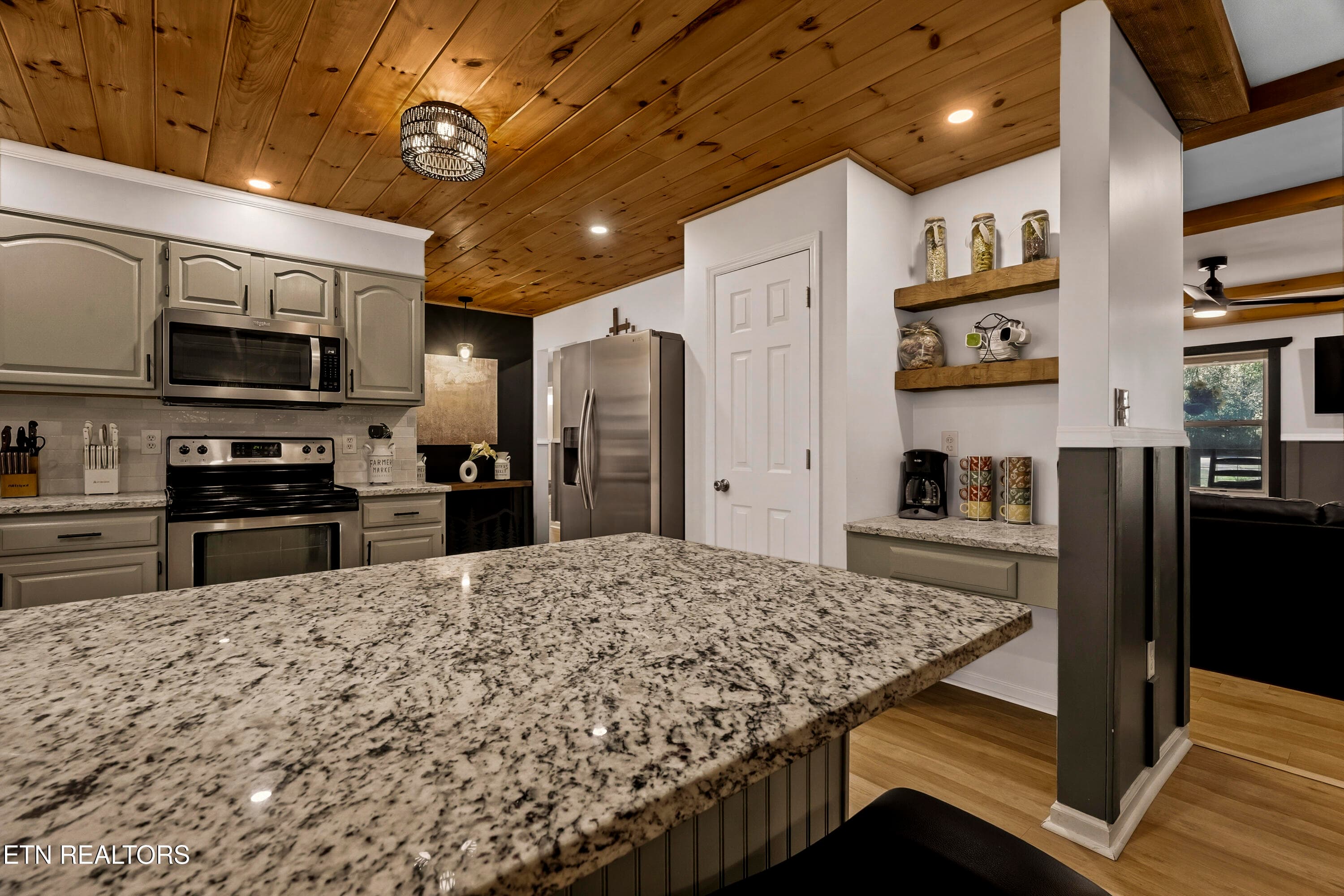 DSC03479 - 1047 Boardly Hills Blvd, Sevierville, TN 37876