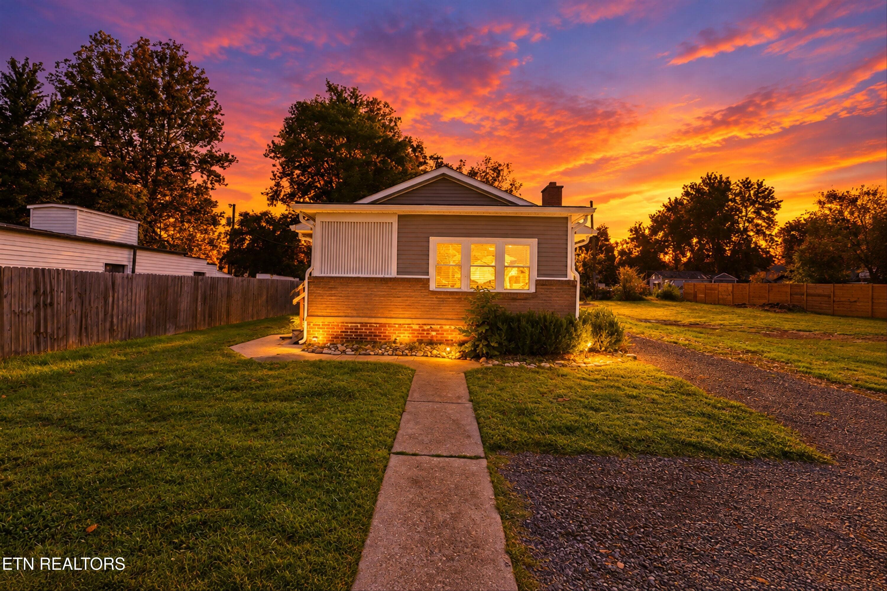 Front w/ Visual Enhancement - 2334 Old Knoxville Pike, Maryville, TN 37804, Maryville