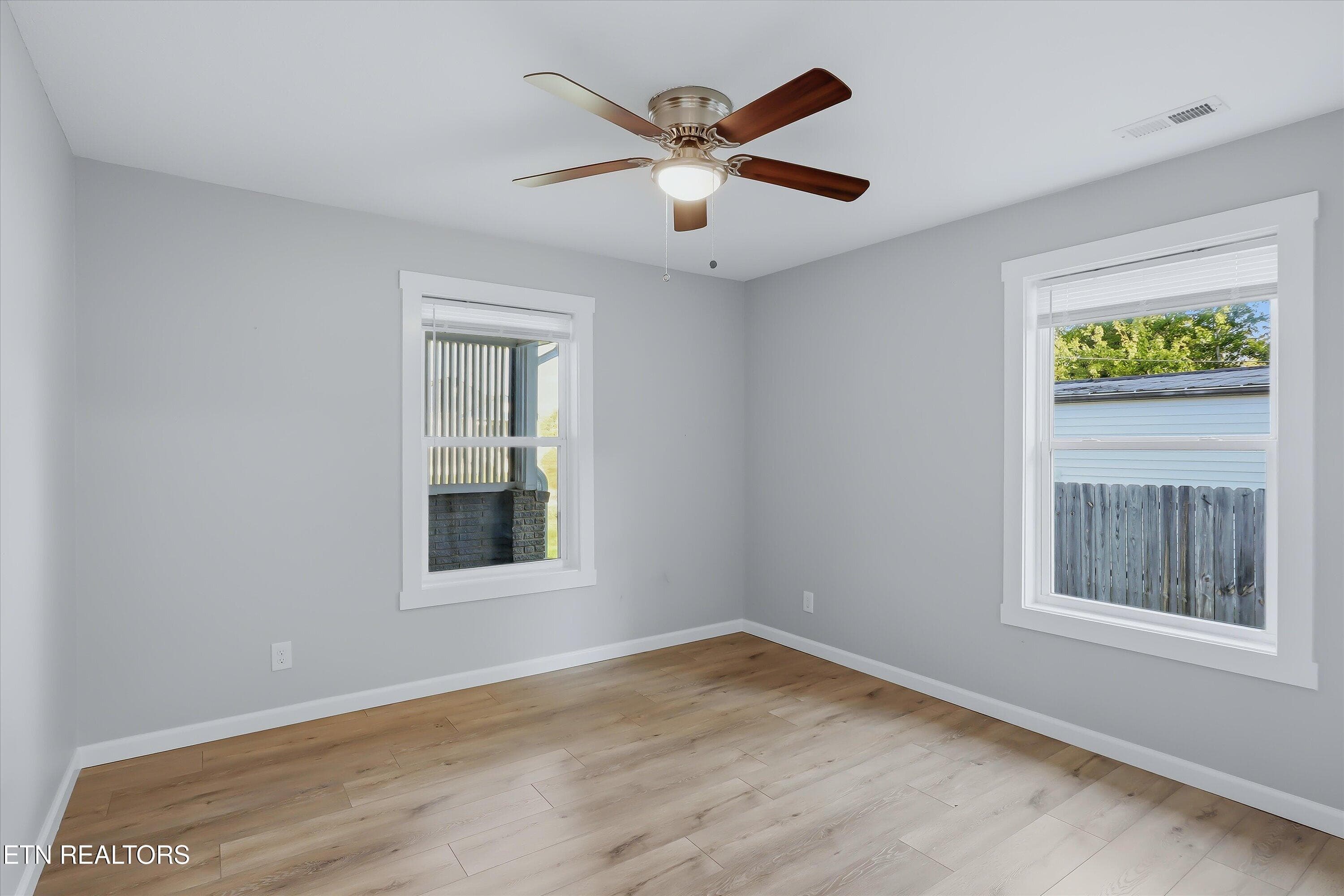 Bedroom - 2334 Old Knoxville Pike, Maryville, TN 37804, Maryville