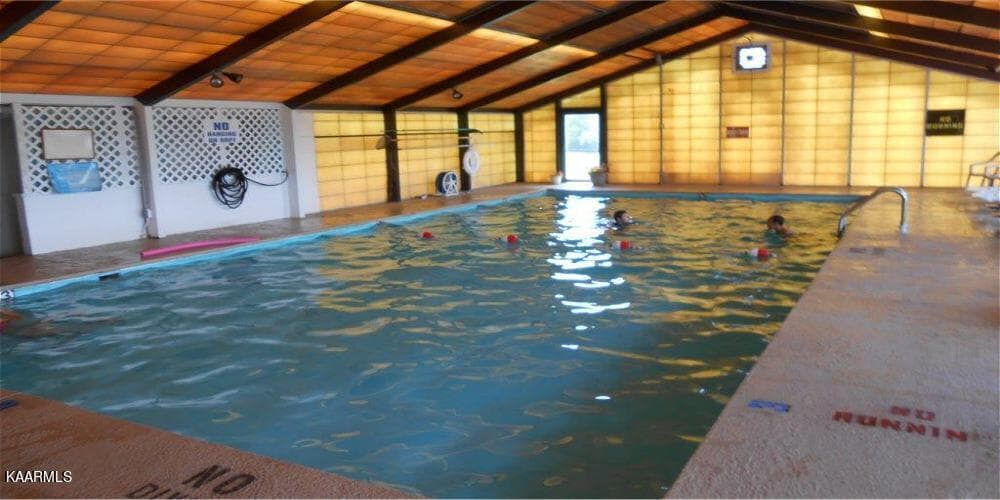 Lake Tansi indoor pool - 6227 Osage Rd, Crossville, TN 38572, Crossville