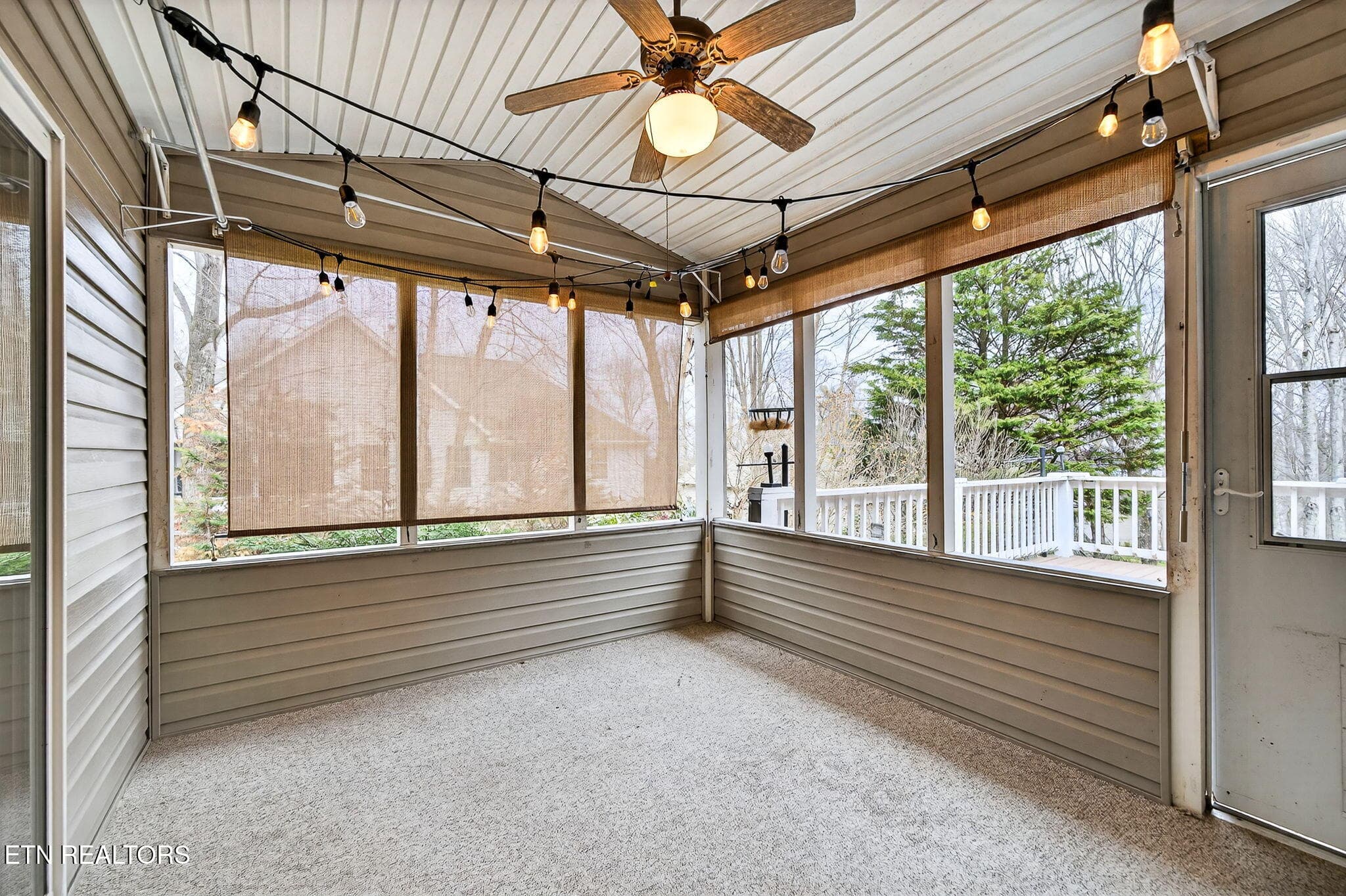 Screened In Porch - 15 Ridge Crest Circle, Crossville, TN 38558, Crossville