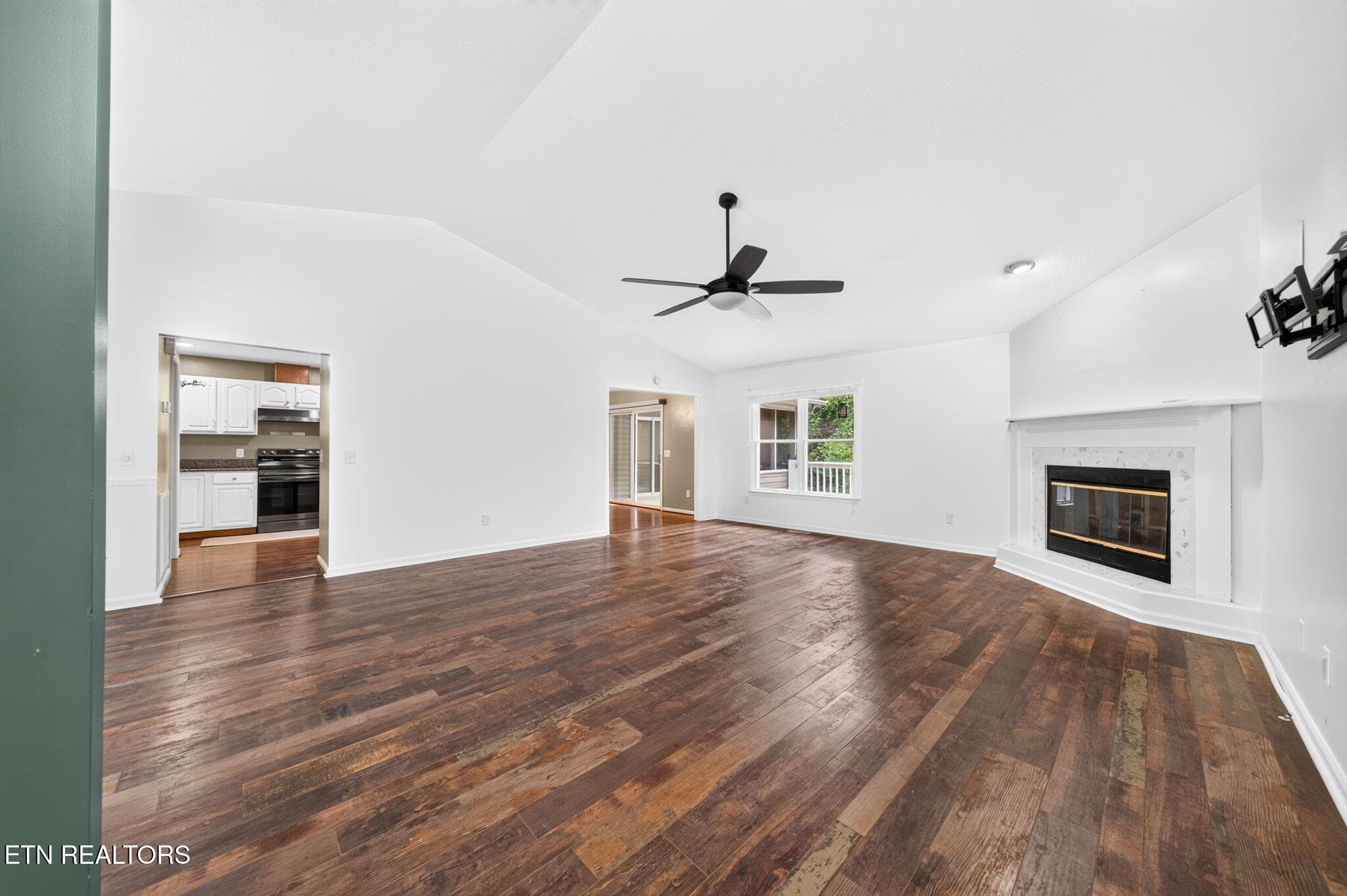 Living Room - 15 Ridge Crest Circle, Crossville, TN 38558, Crossville