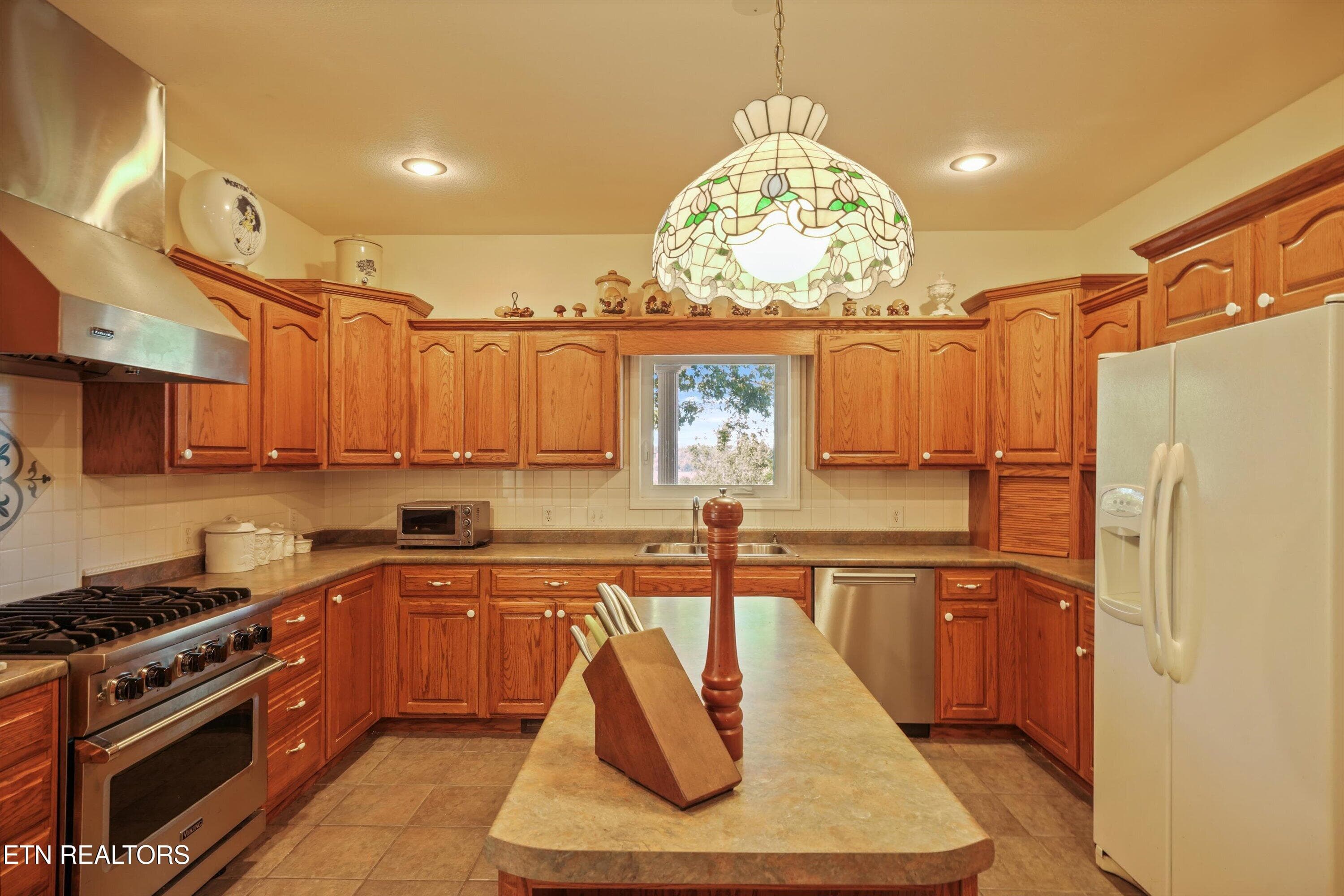 Kitchen - 3412 Seebers Court, Louisville, TN 37777, Louisville