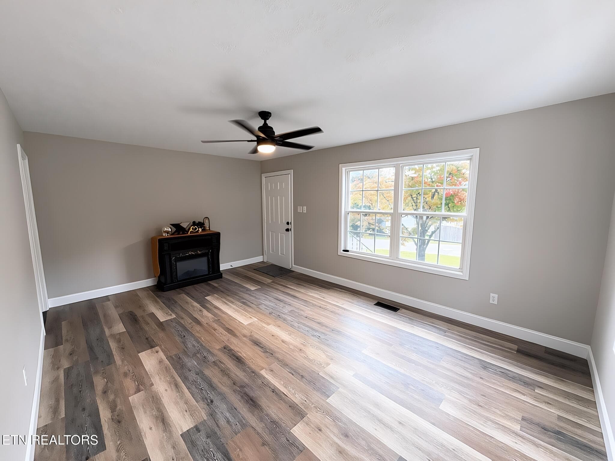 IMG_1172 - 117 Linden Ave, LaFollette, TN 37766, LaFollette