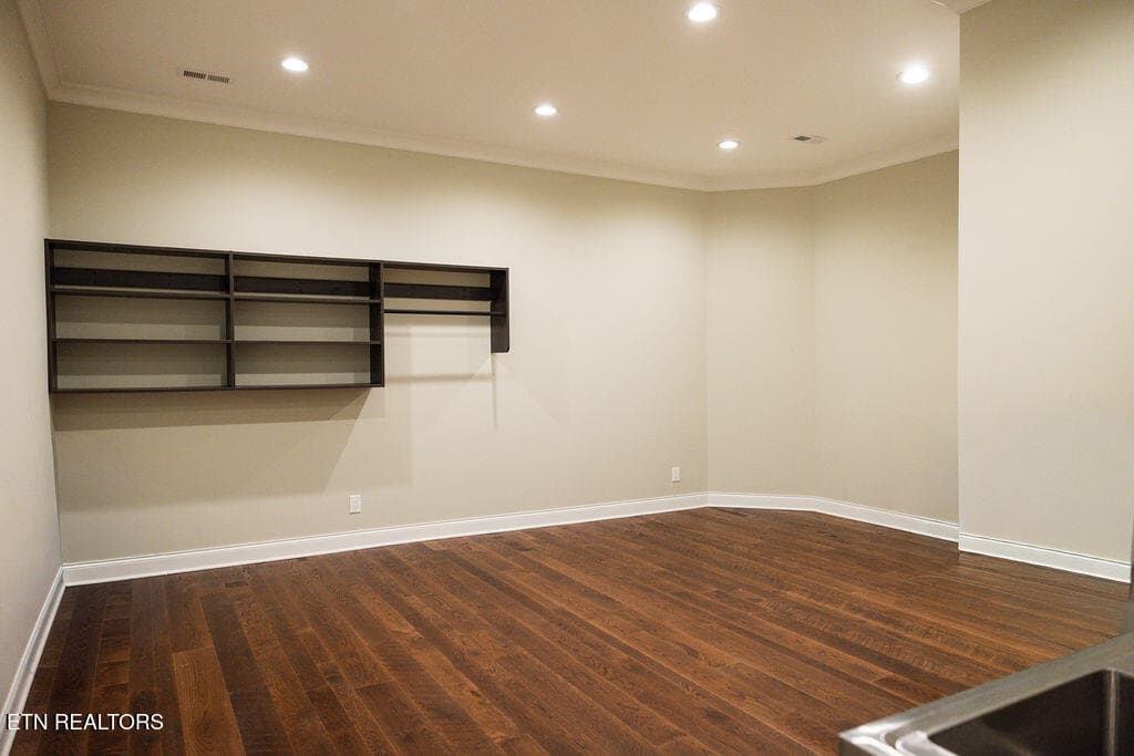 Basement Craft/ Shop room - 157 River Watch Way, Loudon, TN 37774, Loudon