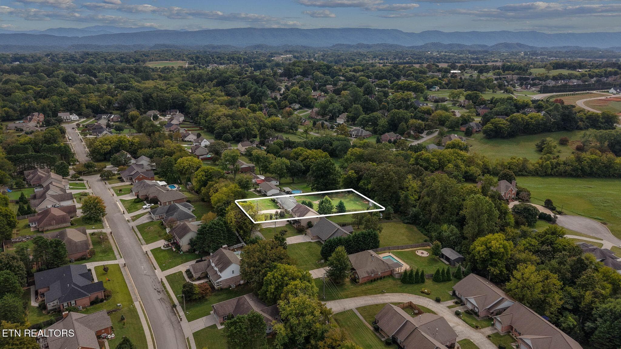 IMG_7194 - 917 Huntington Farms Rd, Maryville, TN 37803, Maryville