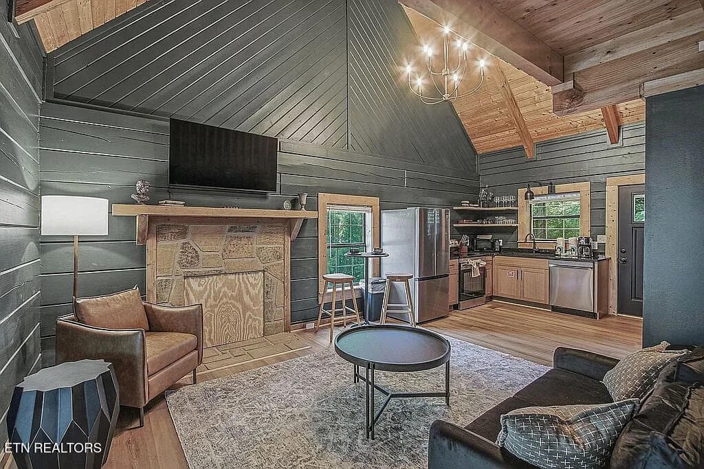 b8e302c0a9a766f14d80dafef0954dbe-uncropp - 1311 Ina Grace Lane, Sevierville, TN 37876
