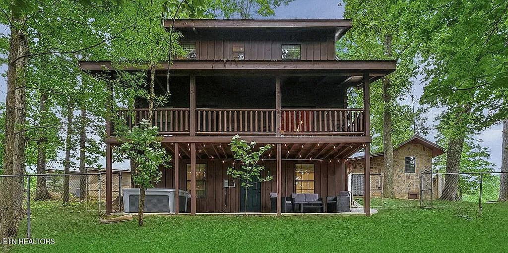 cee8ab88e3177f4dd72b0b32d2345b3b-uncropp - 1311 Ina Grace Lane, Sevierville, TN 37876