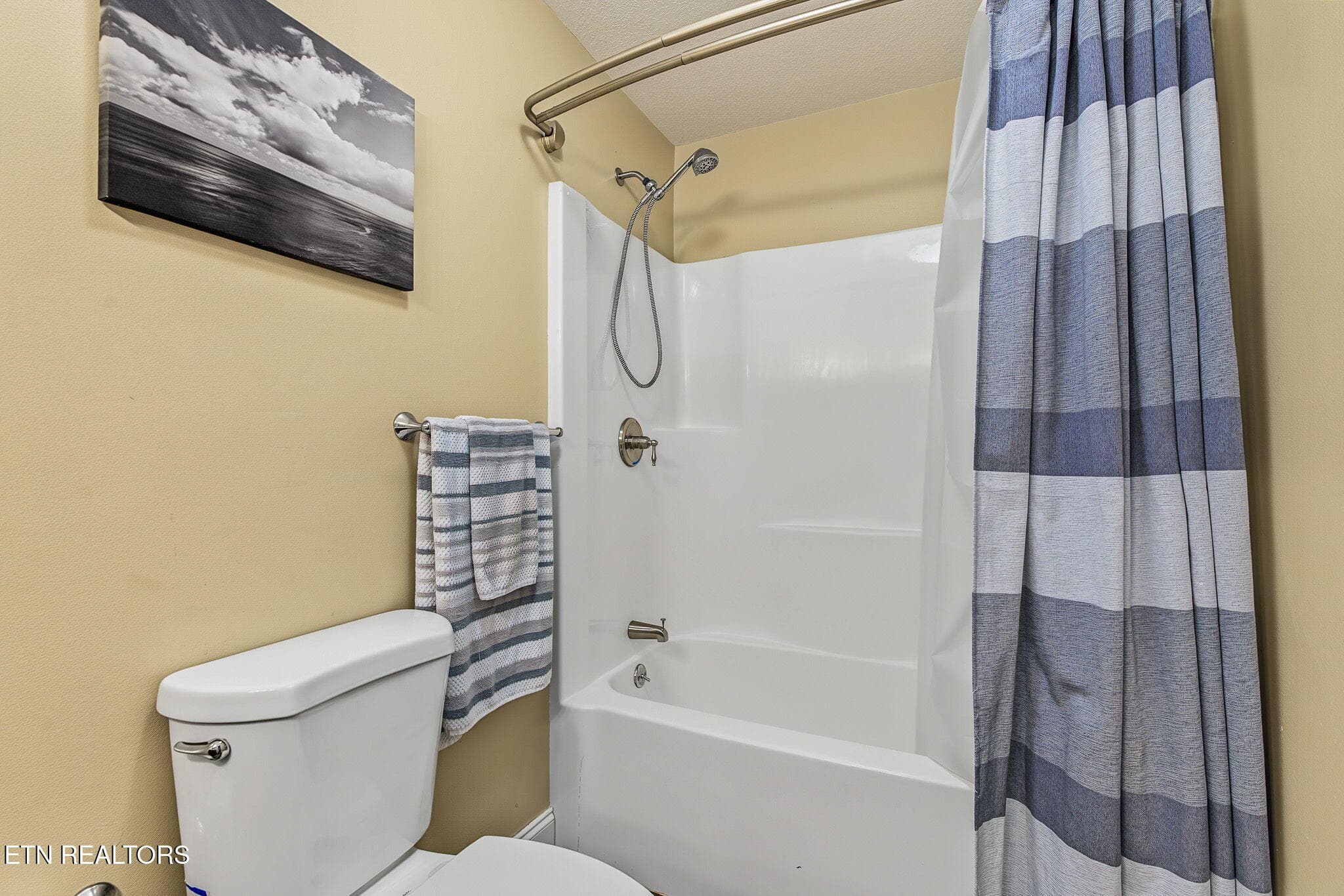1-web-or-mls-_DSC8381 - 210 Walden Ave, Oliver Springs, TN 37840, Oliver Springs