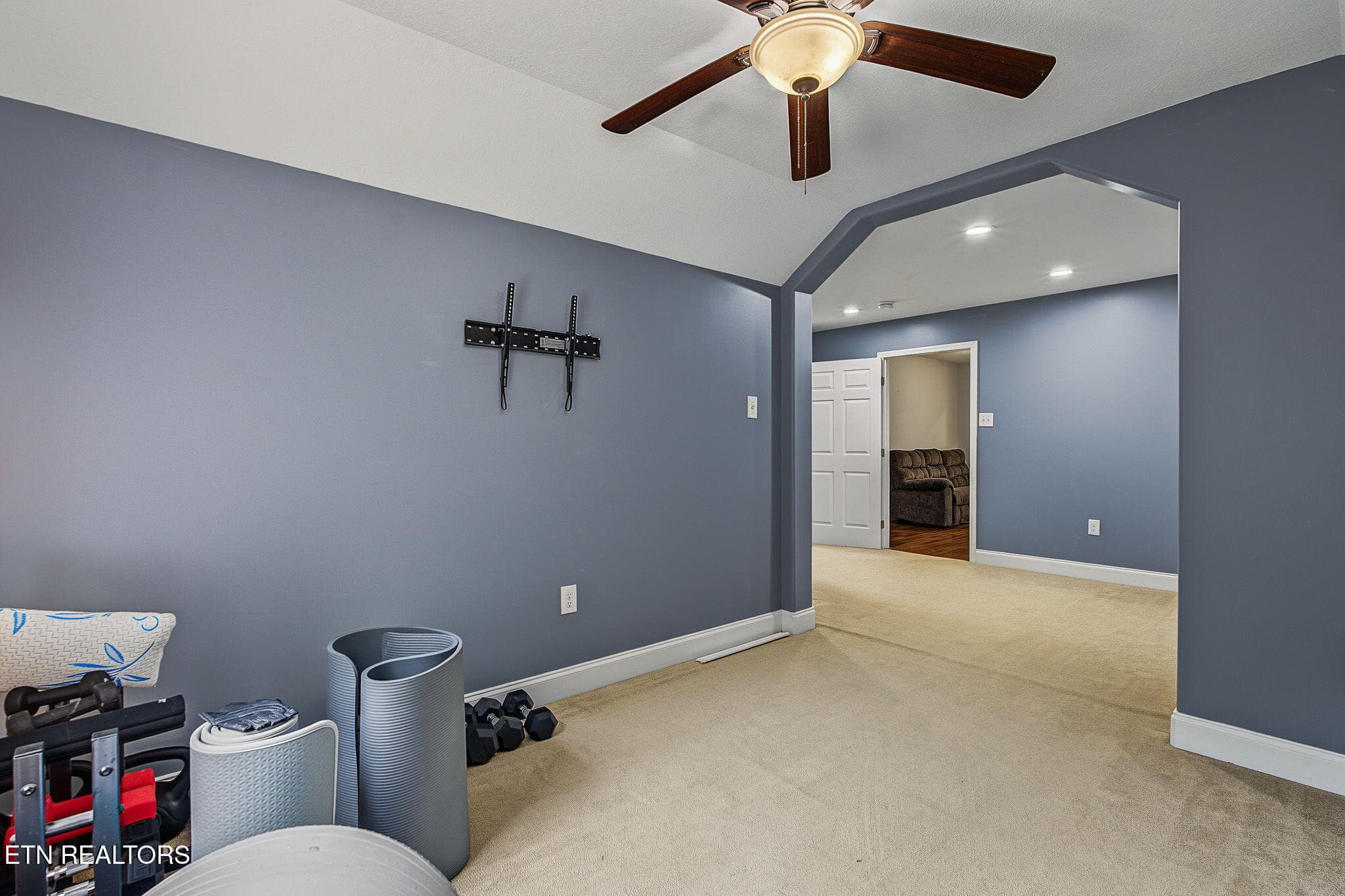 7-web-or-mls-_DSC8411 - 210 Walden Ave, Oliver Springs, TN 37840, Oliver Springs